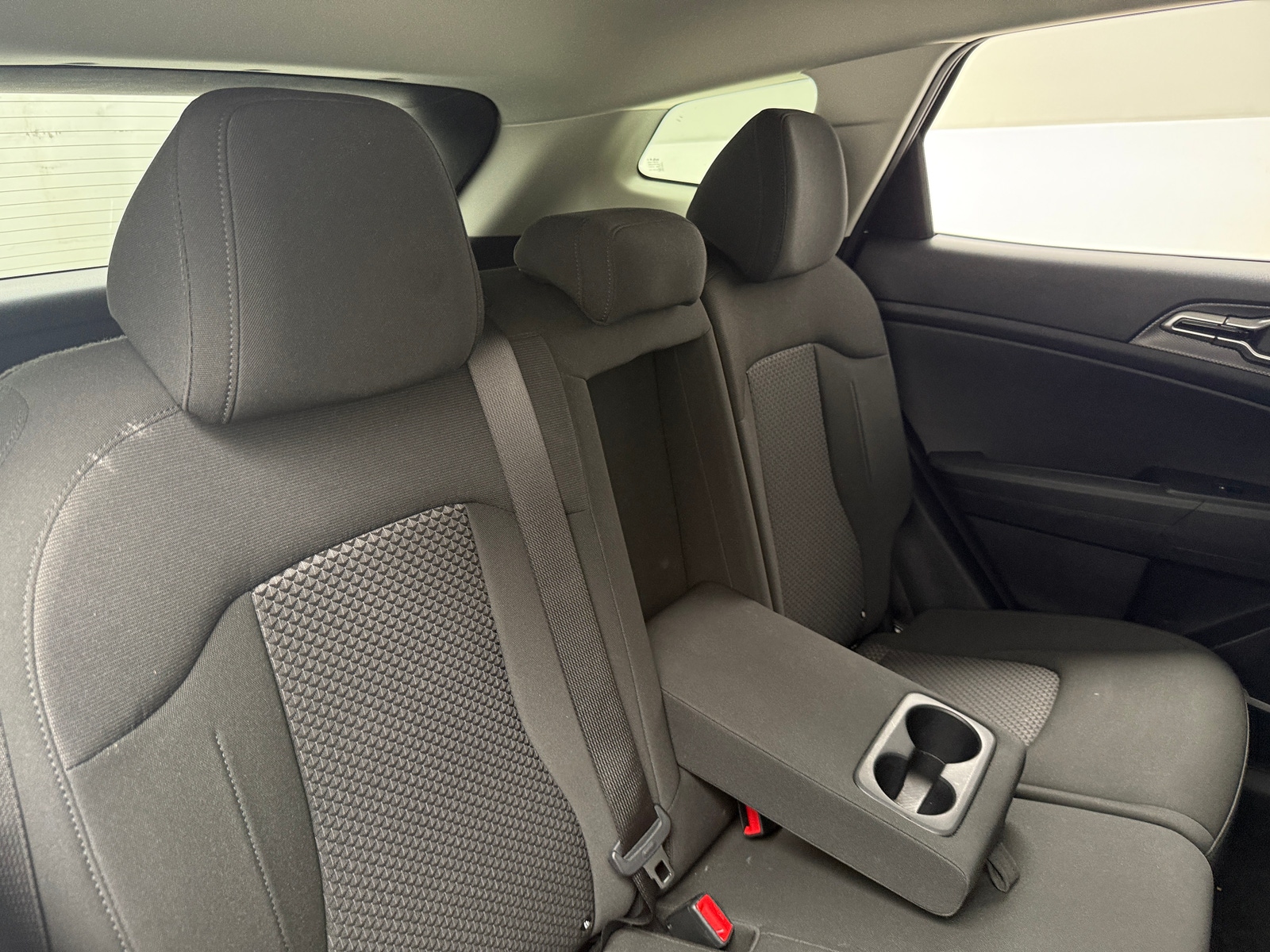 Thumbnail: 2025 Kia Sportage - 6