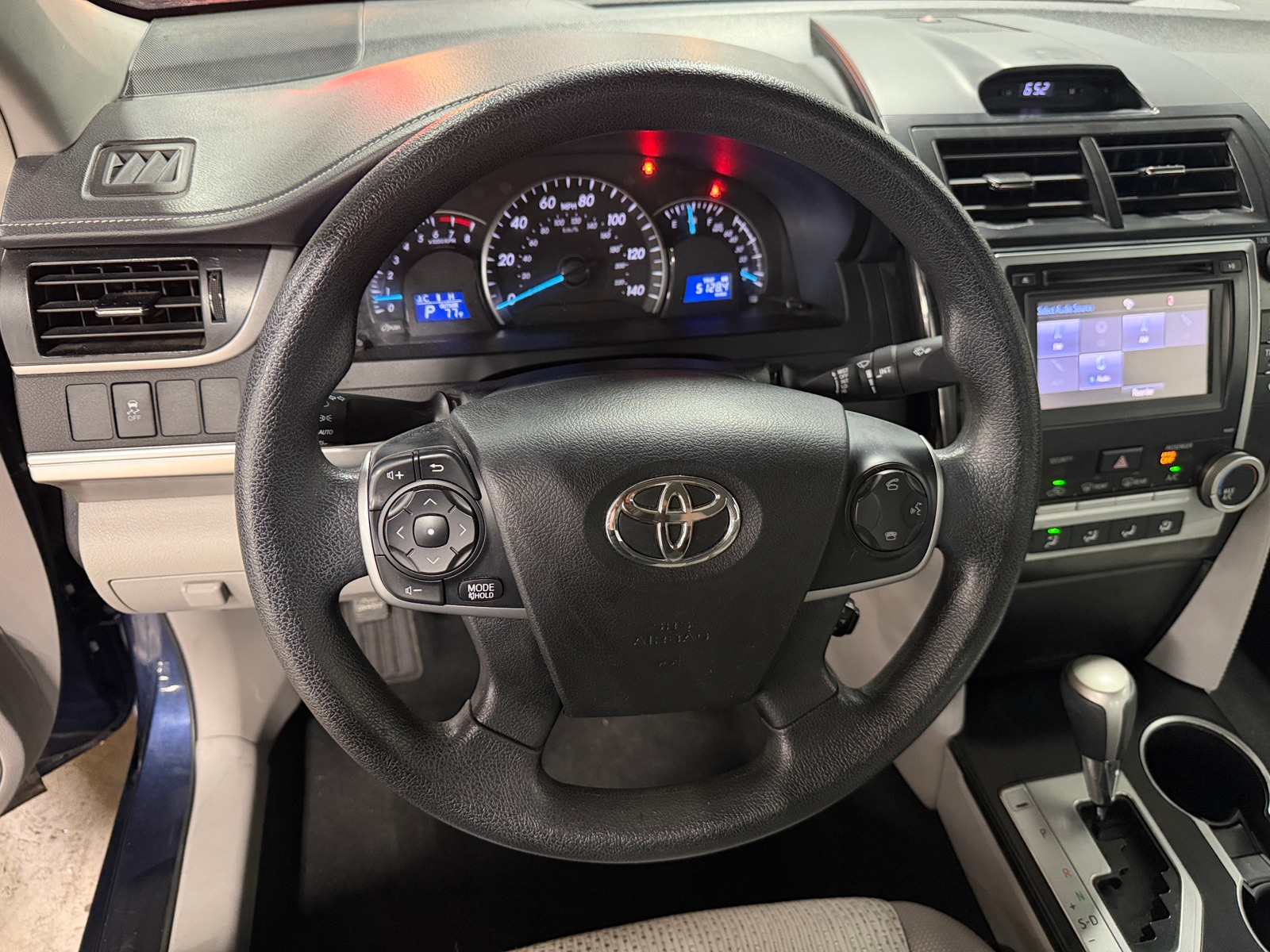 Thumbnail: 2014 Toyota Camry - 5