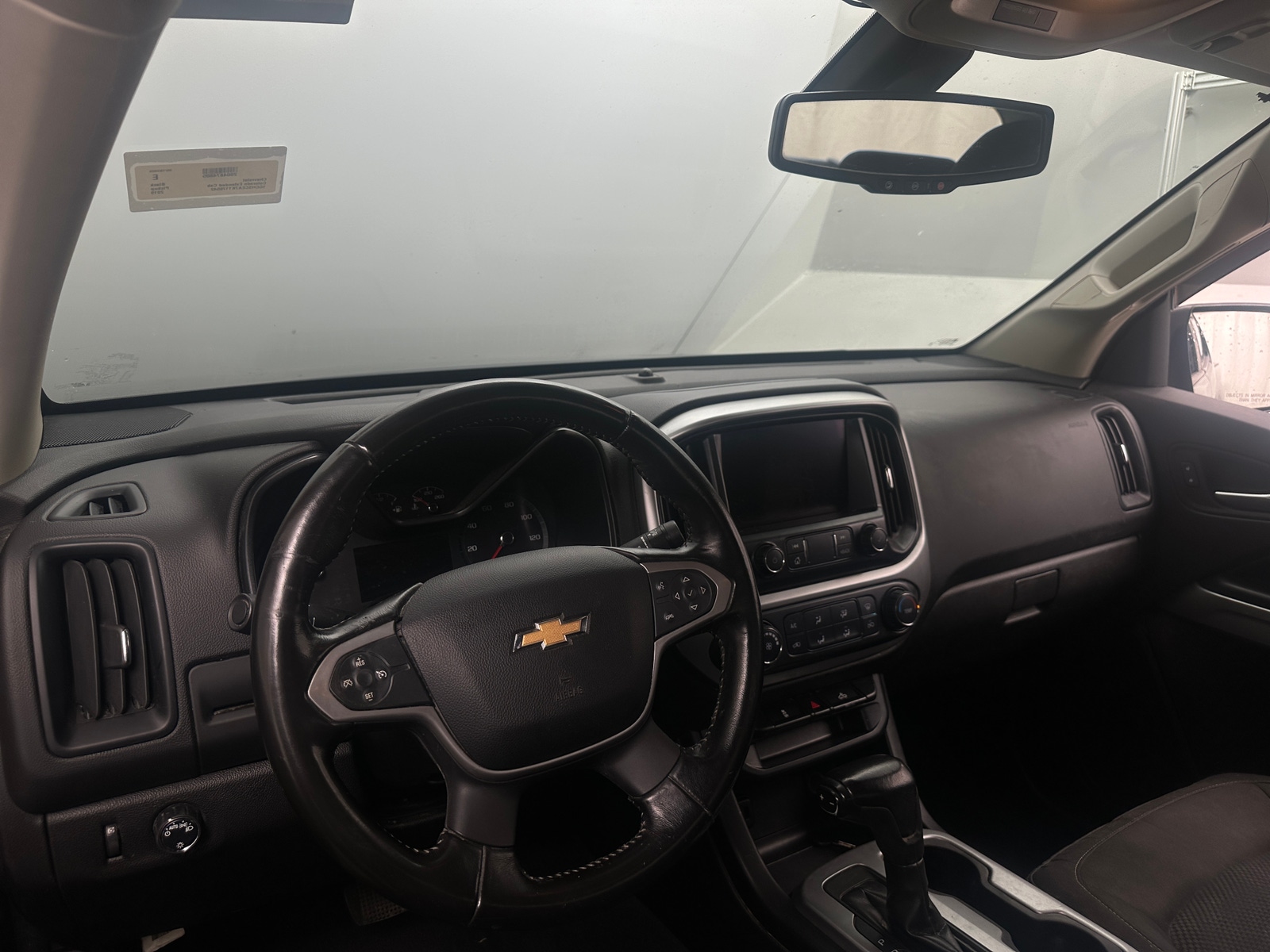 Thumbnail: 2019 Chevrolet Colorado - 3