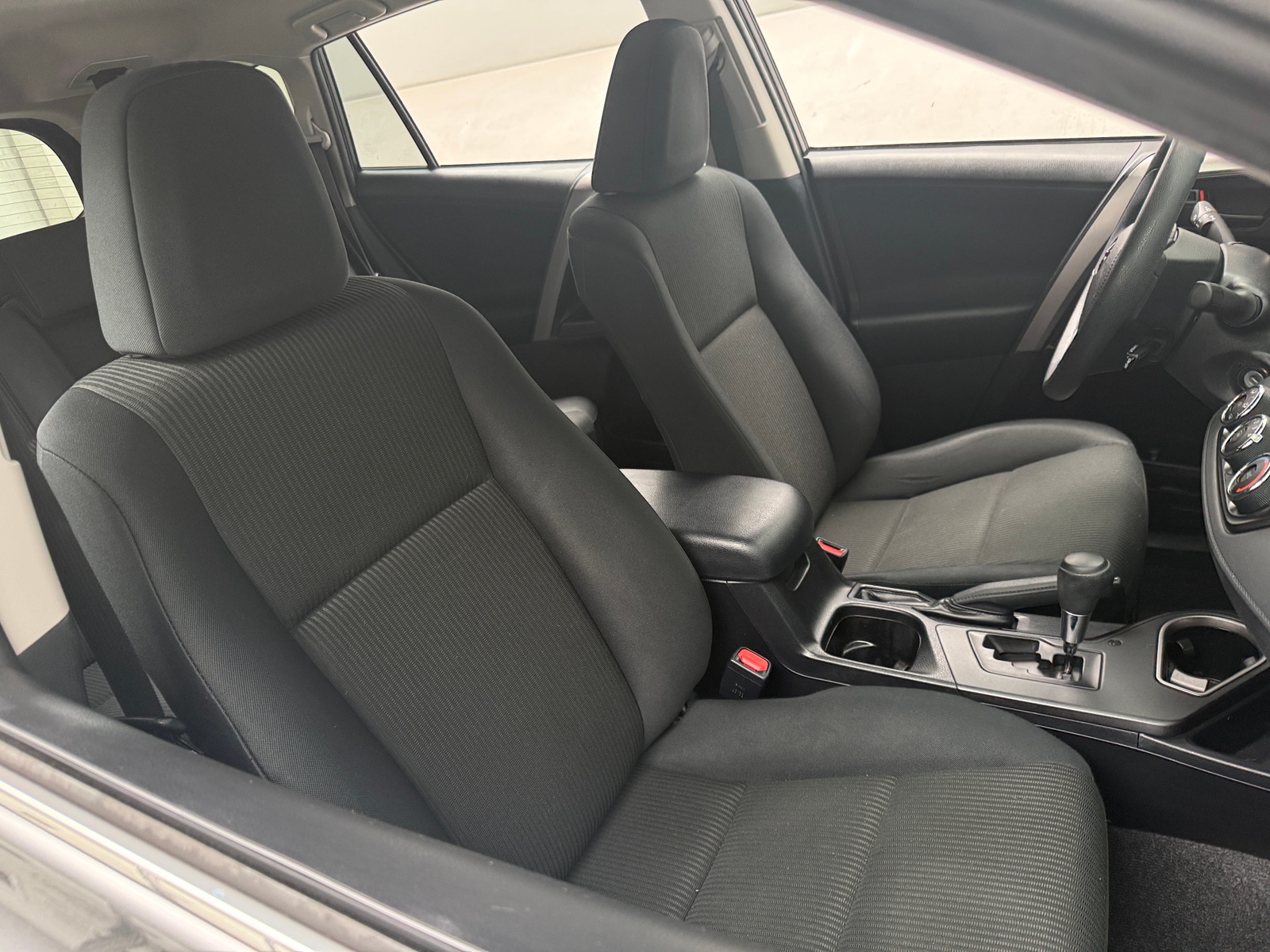Thumbnail: 2017 Toyota RAV4 - 2