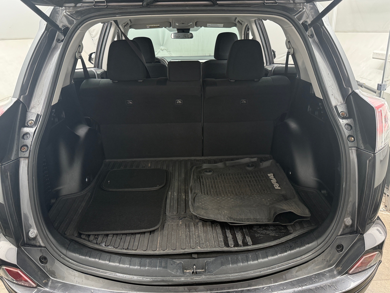 Thumbnail: 2017 Toyota RAV4 - 7