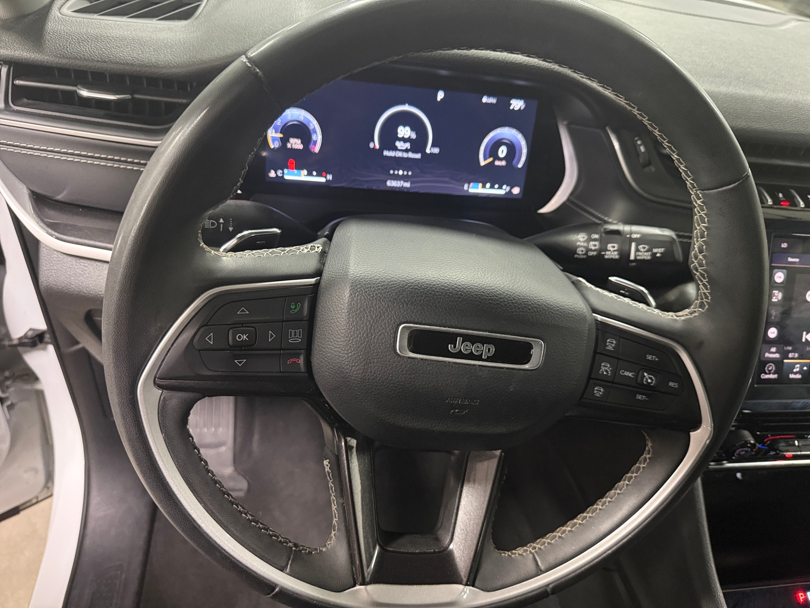 Thumbnail: 2022 Jeep Grand Cherokee L - 5