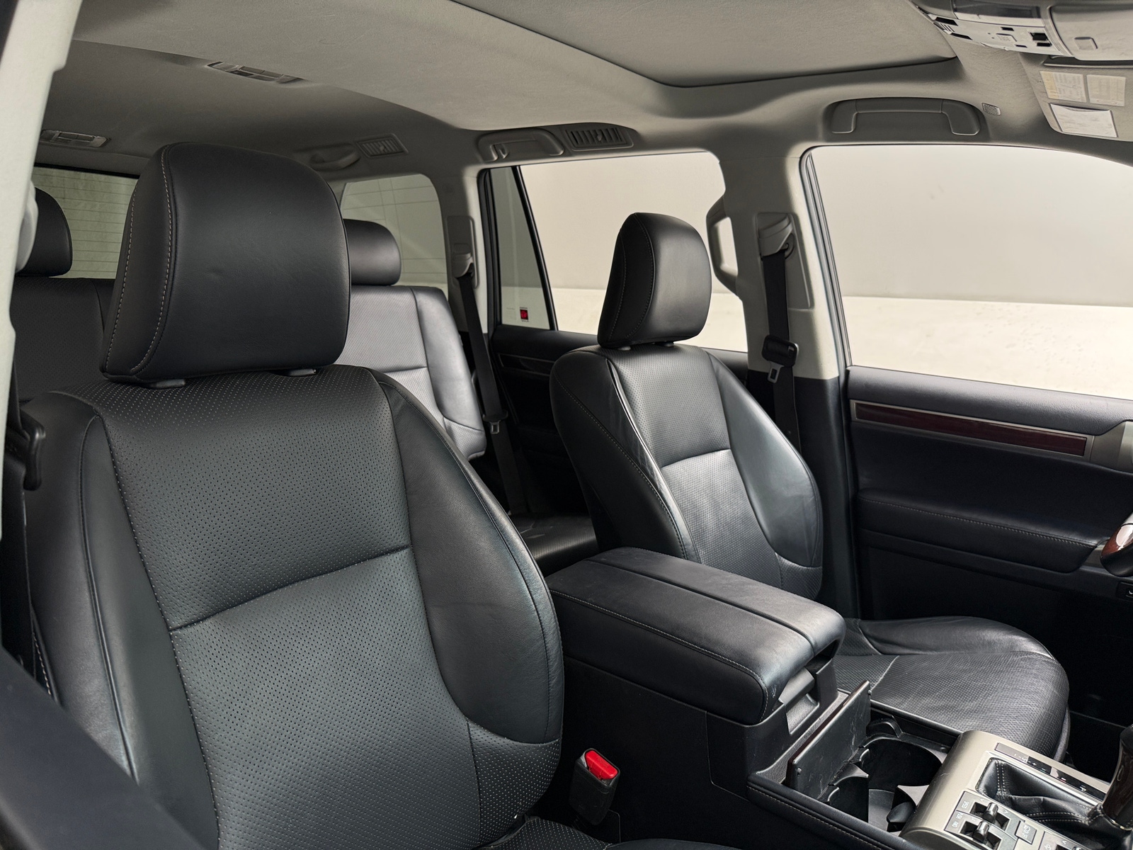 Thumbnail: 2019 Lexus GX - 2