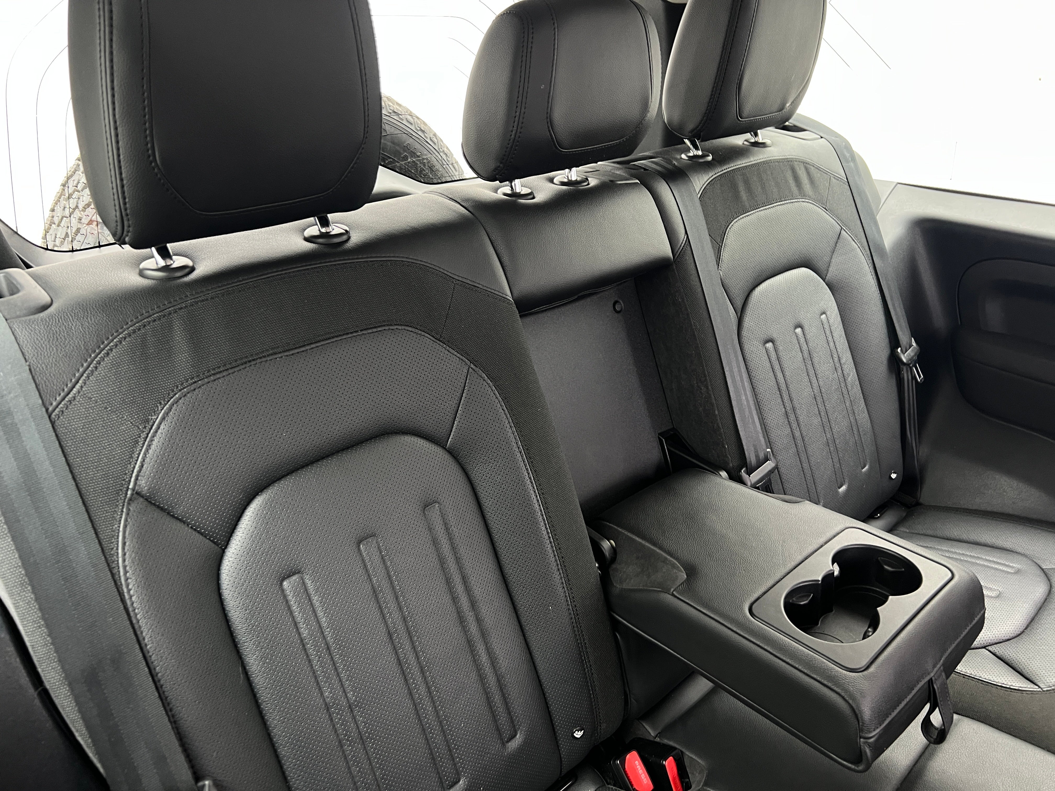 2021 Land Rover Defender First Edition - Photo 3