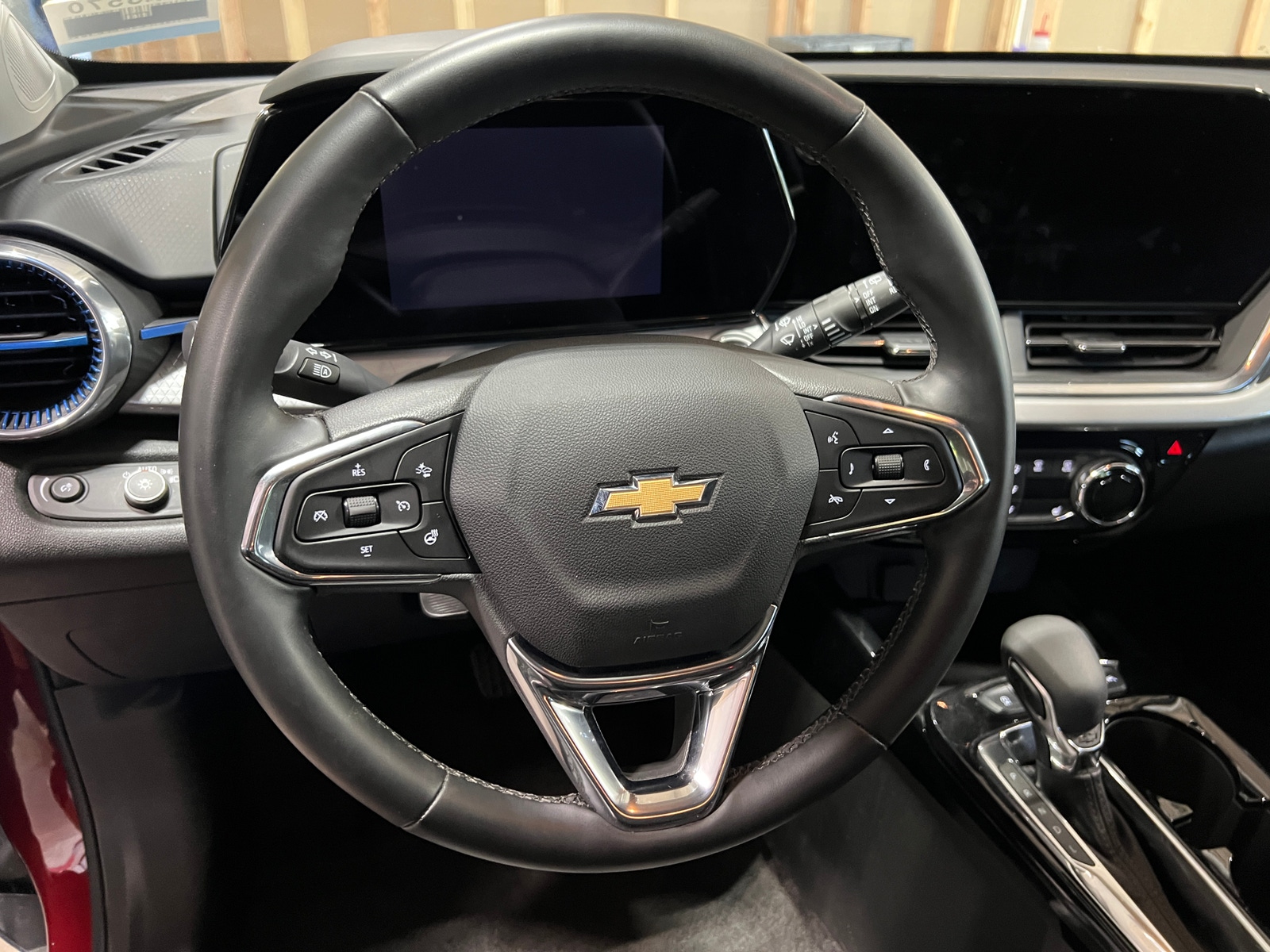 Thumbnail: 2025 Chevrolet Trax - 5