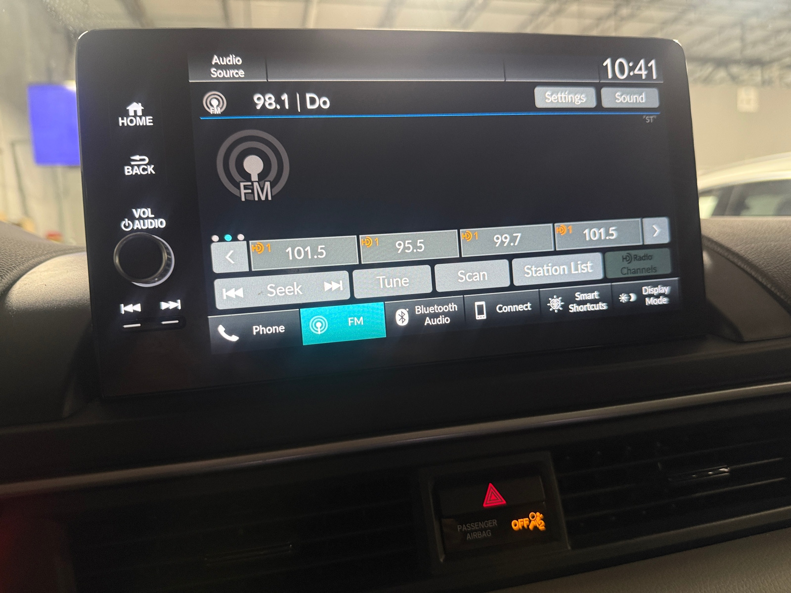 Thumbnail: 2023 Honda Pilot - 3