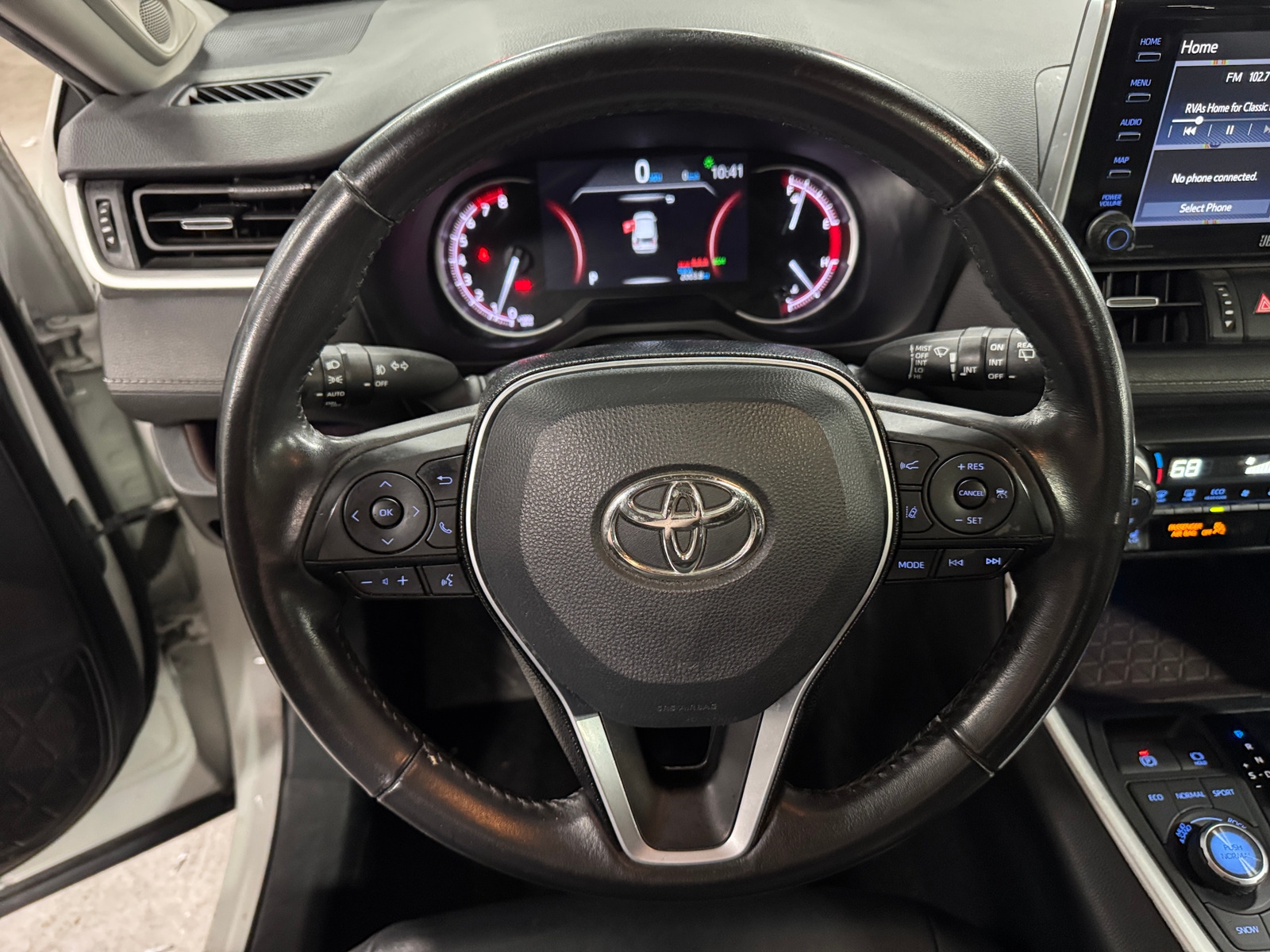 Thumbnail: 2021 Toyota RAV4 - 4