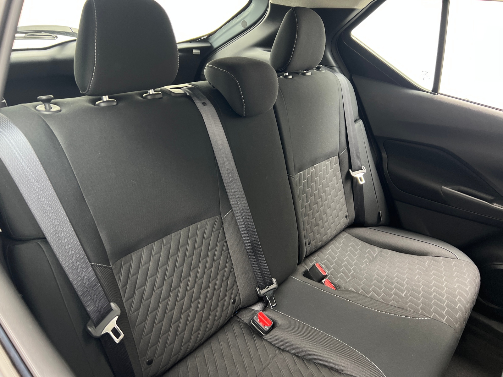 Thumbnail: 2021 Nissan Kicks - 6