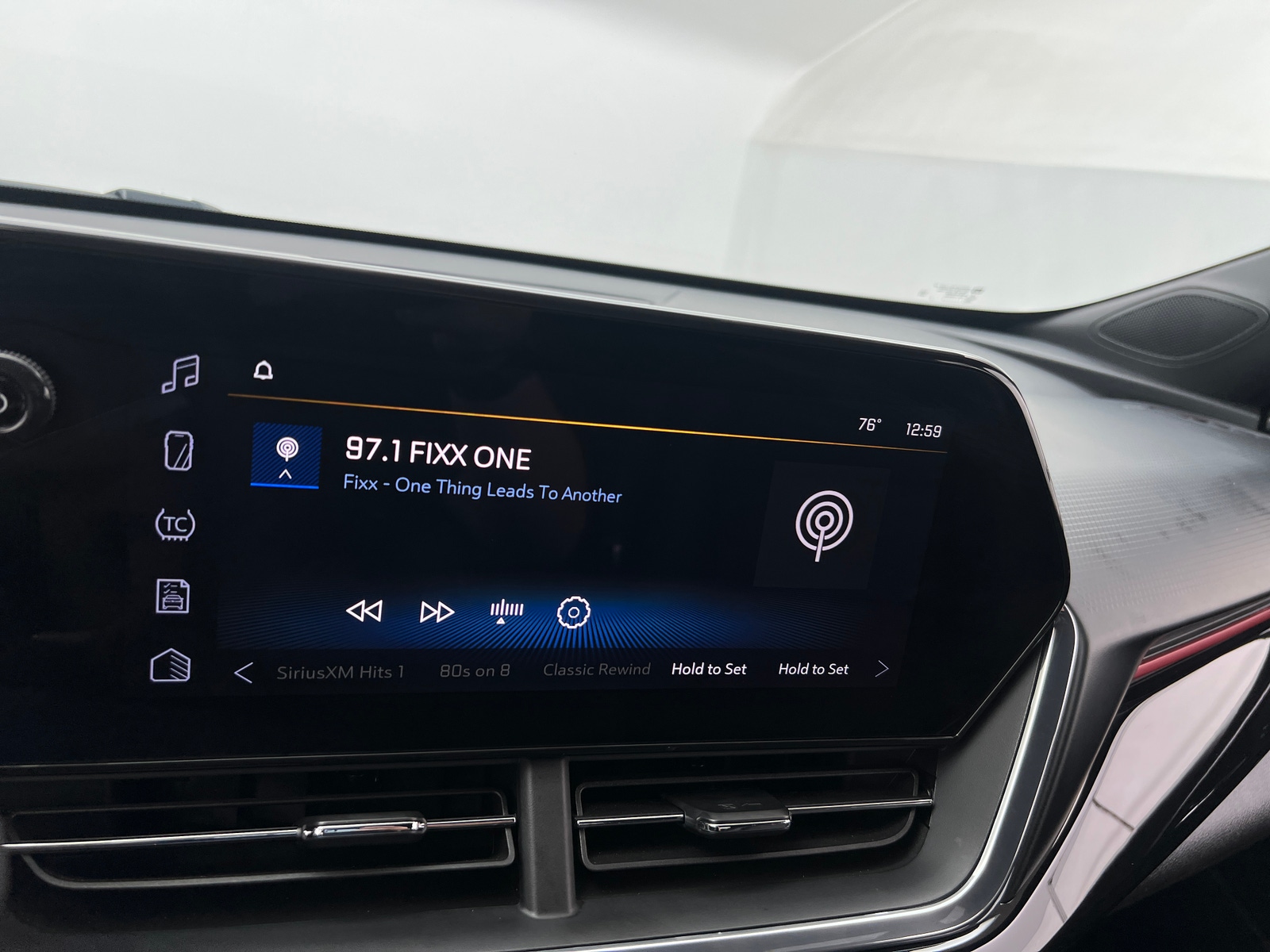 Thumbnail: 2025 Chevrolet Trax - 3