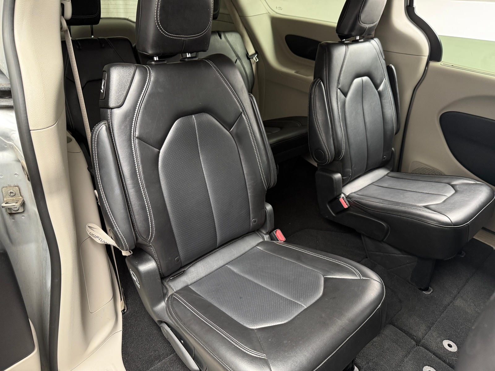 Thumbnail: 2024 Chrysler Pacifica - 5