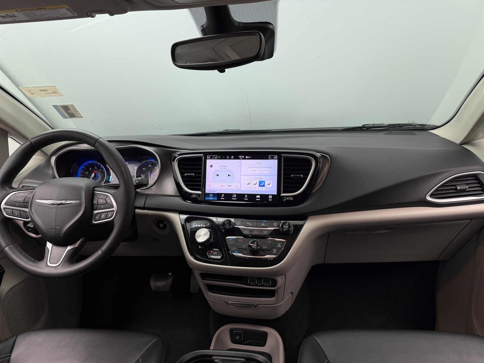 Thumbnail: 2024 Chrysler Pacifica - 2