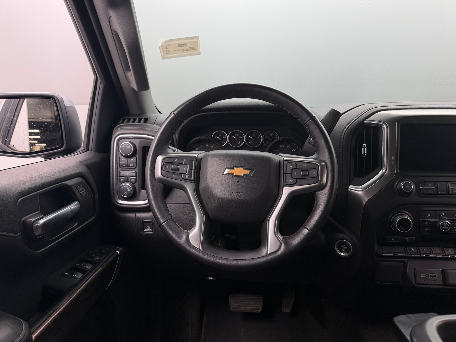 Thumbnail: 2022 Chevrolet Silverado 1500 - 5