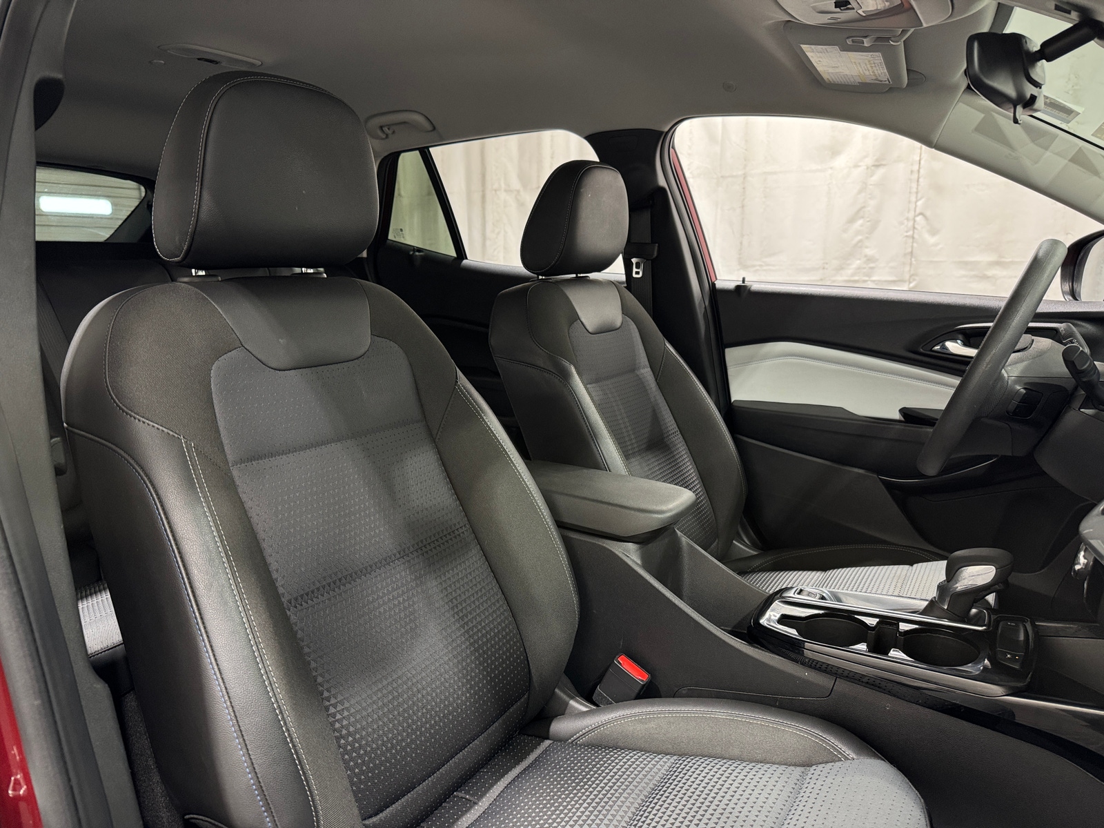 Thumbnail: 2025 Chevrolet Trax - 2