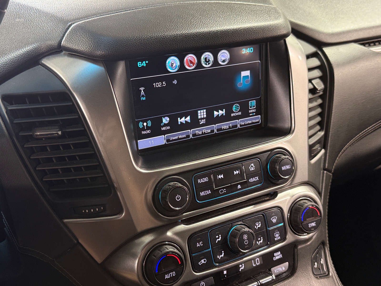 Thumbnail: 2017 Chevrolet Tahoe - 3