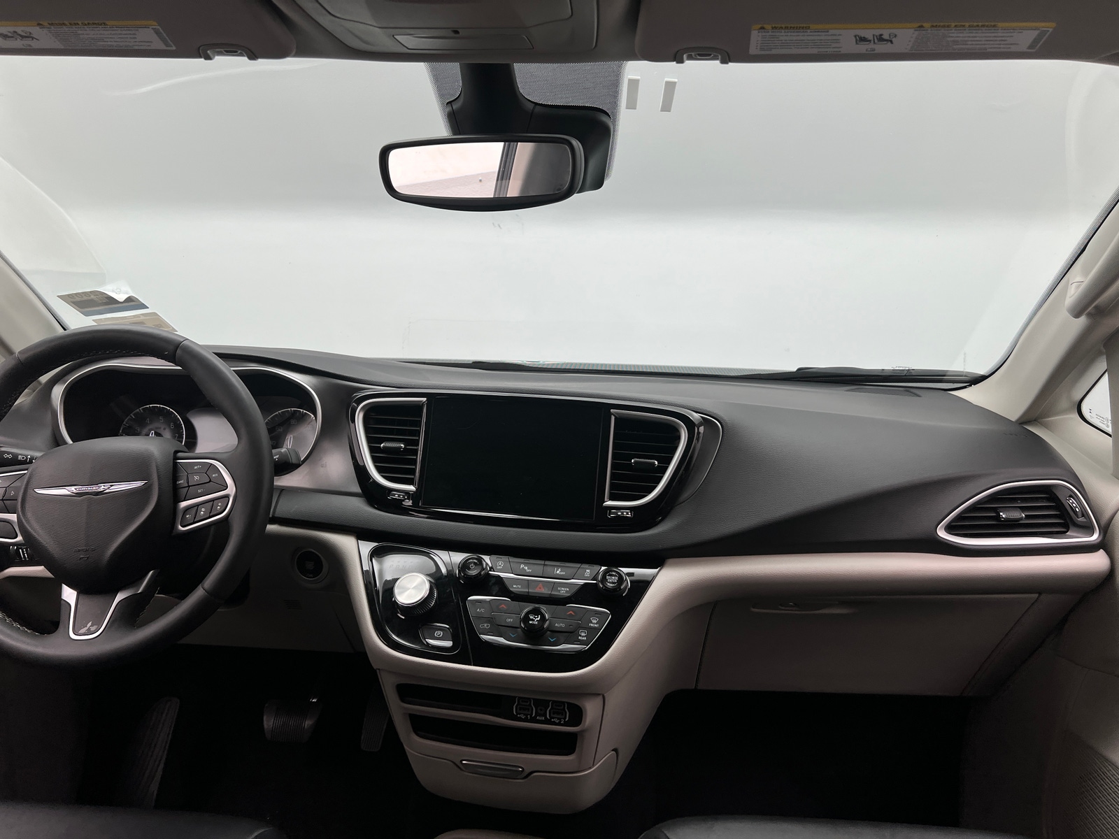 Thumbnail: 2024 Chrysler Pacifica - 2