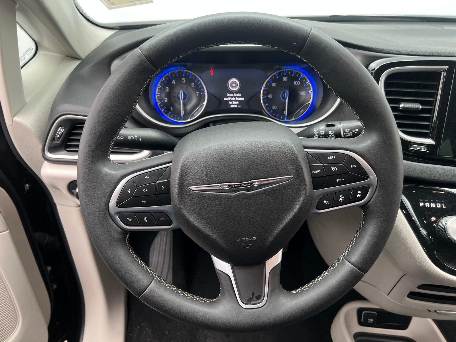 Thumbnail: 2024 Chrysler Pacifica - 4