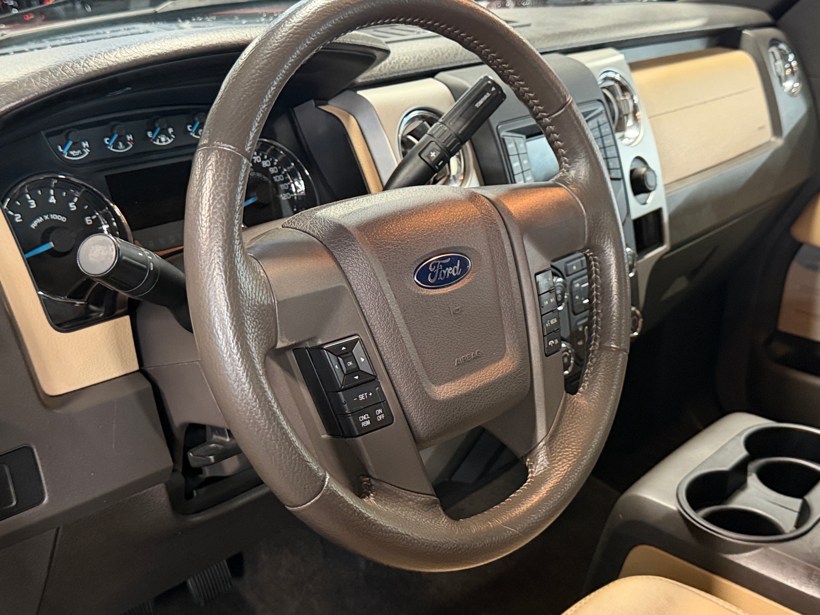 Thumbnail: 2014 Ford Econoline - 5
