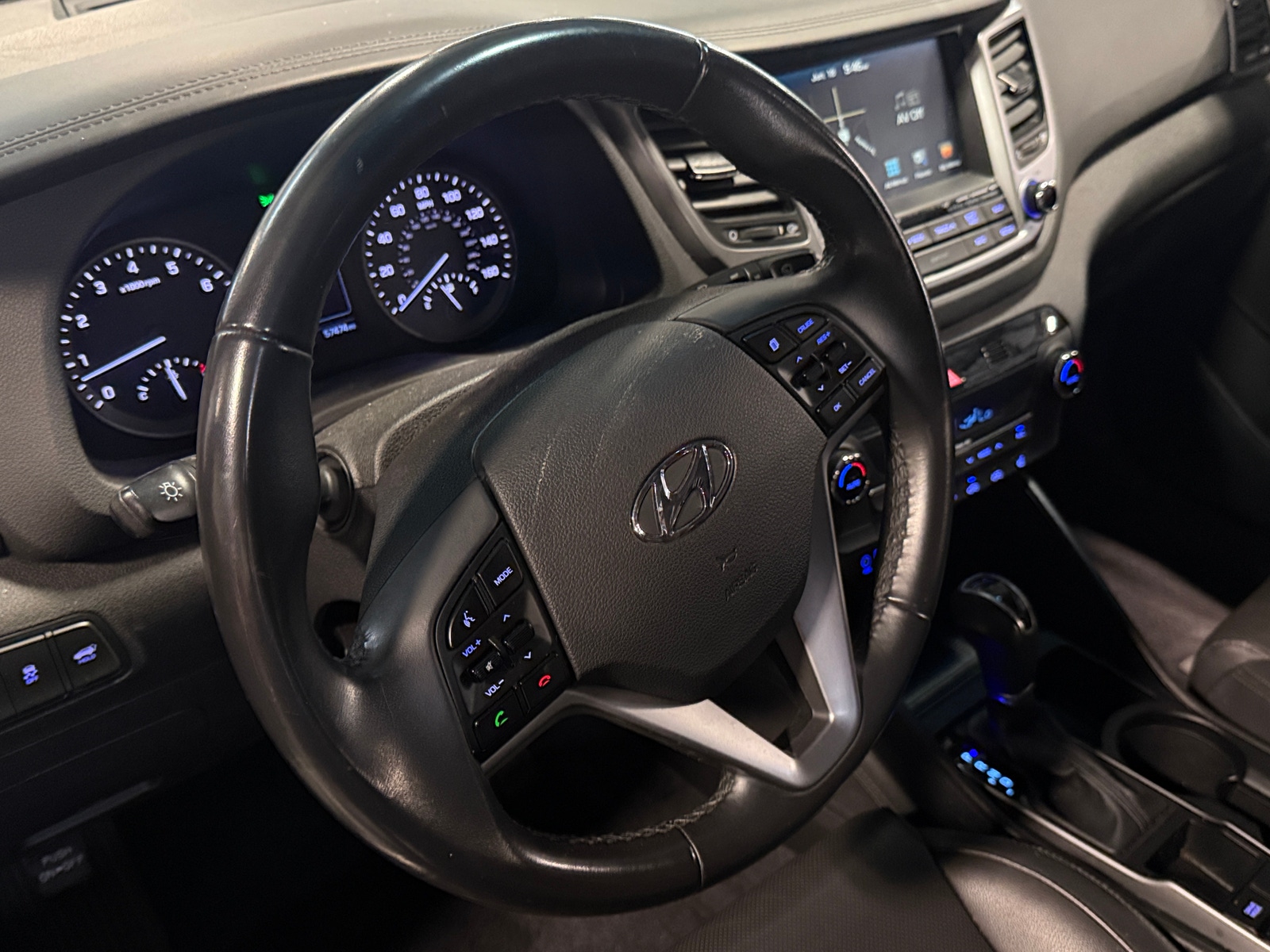Thumbnail: 2017 Hyundai Tucson - 4