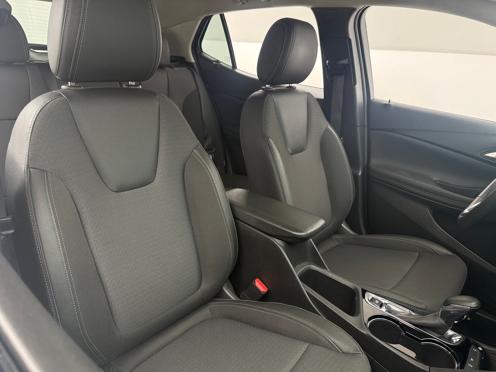 Thumbnail: 2025 Buick Encore GX - 2