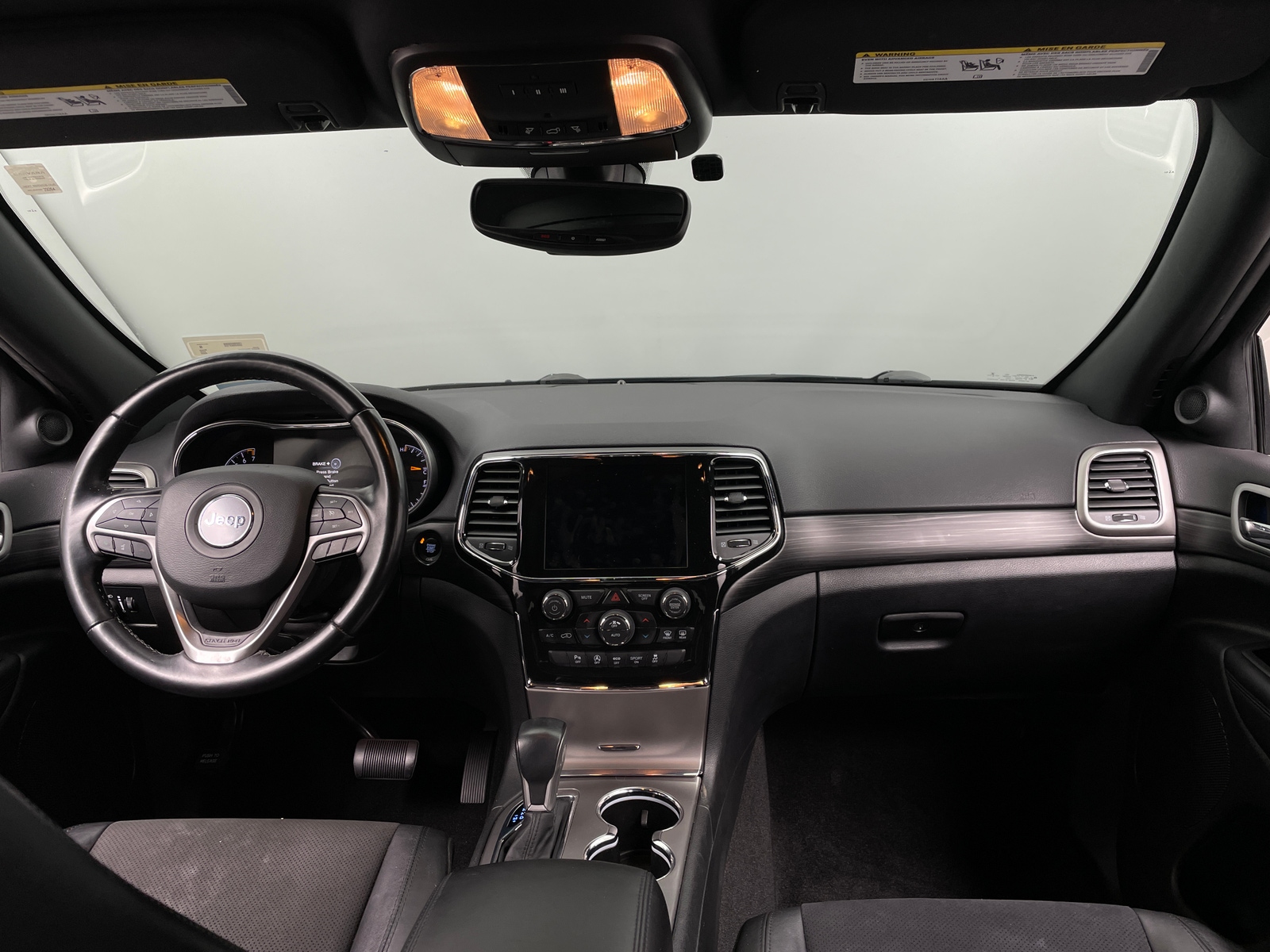 Thumbnail: 2022 Jeep Grand Cherokee - 3