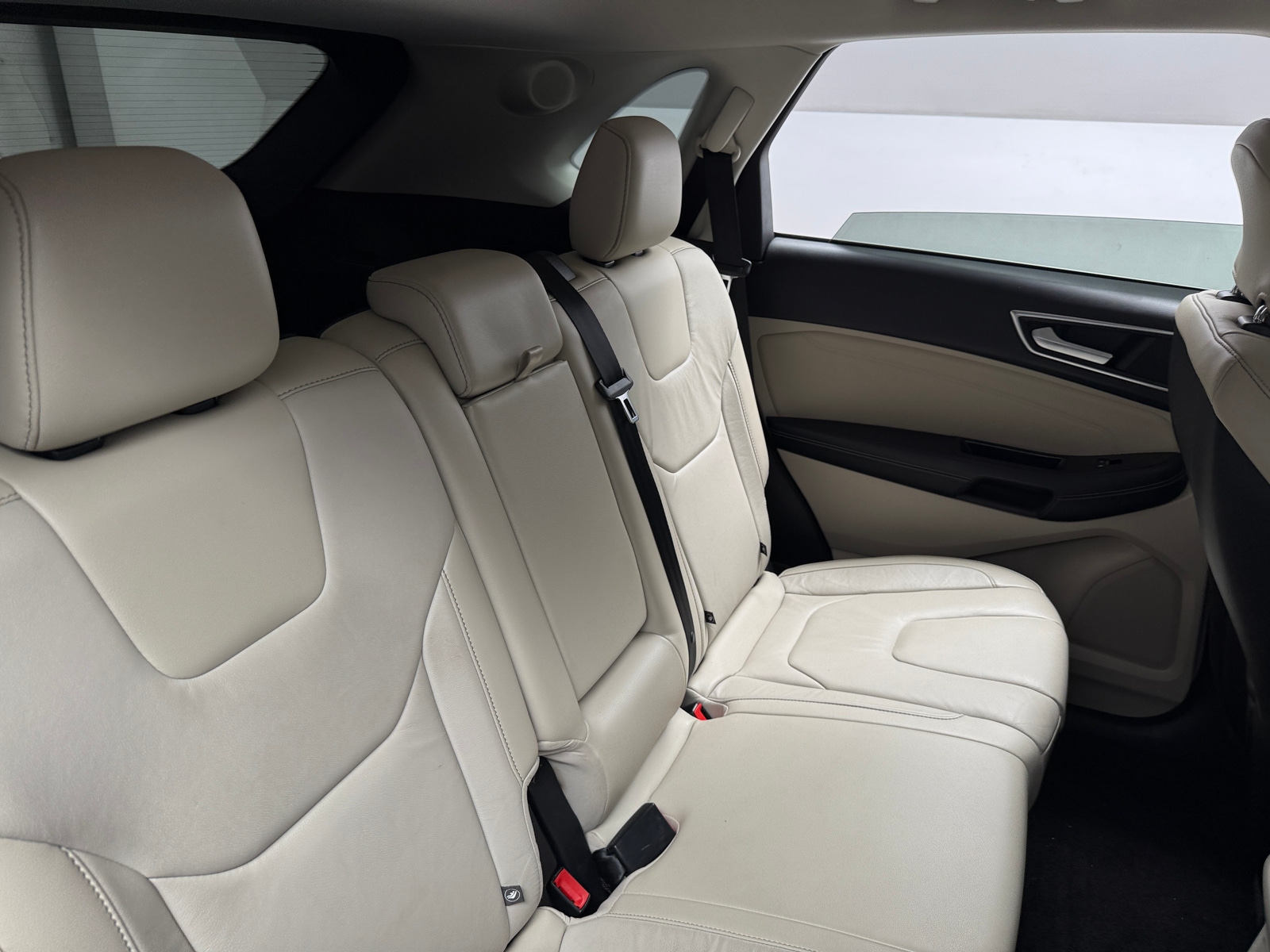 Thumbnail: 2016 Ford Edge - 5