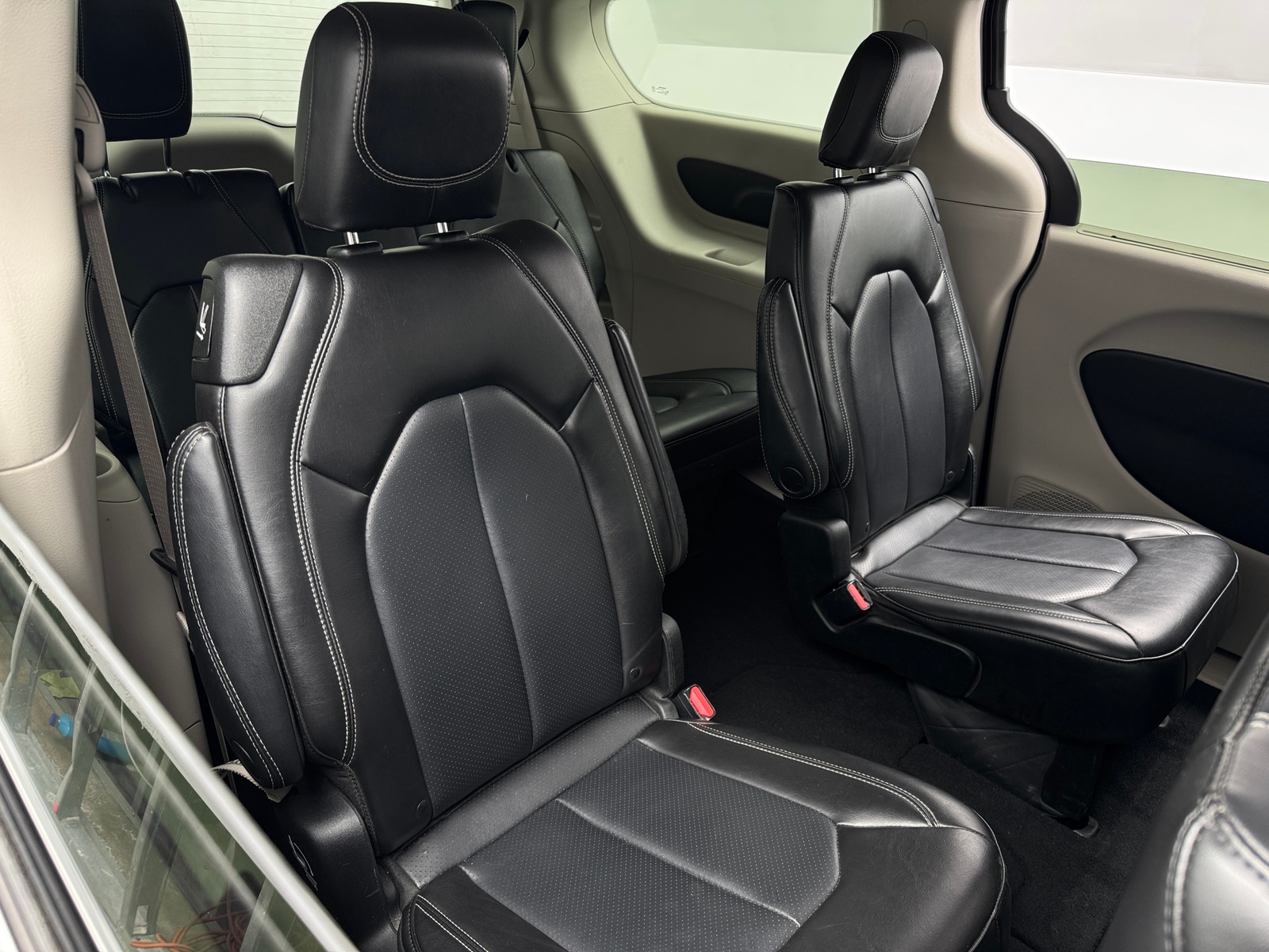 Thumbnail: 2023 Chrysler Pacifica - 5