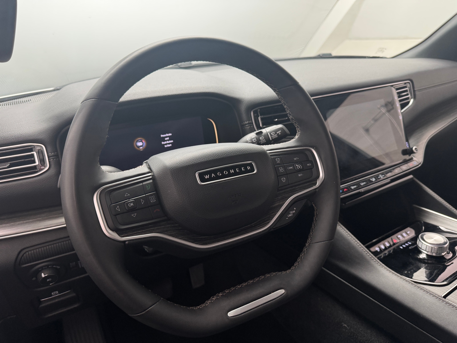 Thumbnail: 2024 Jeep Wagoneer - 4