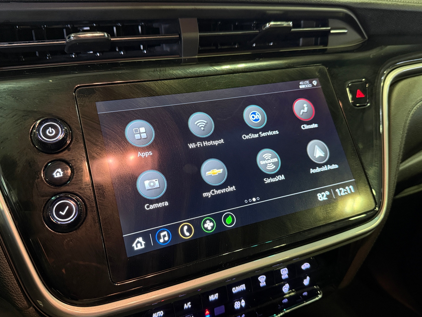 Thumbnail: 2023 Chevrolet Bolt EV - 3