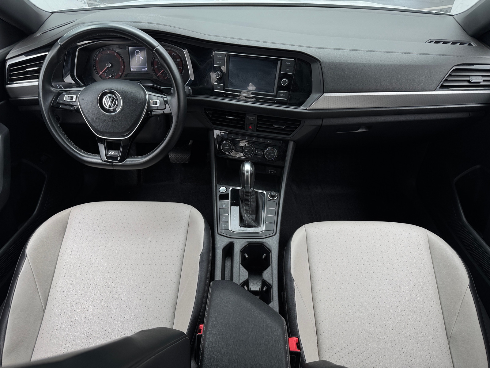 Thumbnail: 2019 Volkswagen Jetta - 3