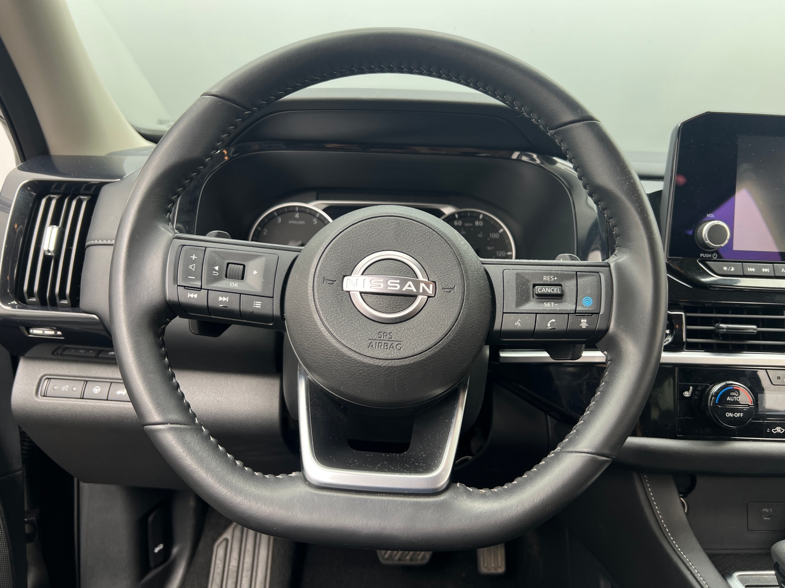 Thumbnail: 2025 Nissan Pathfinder - 5