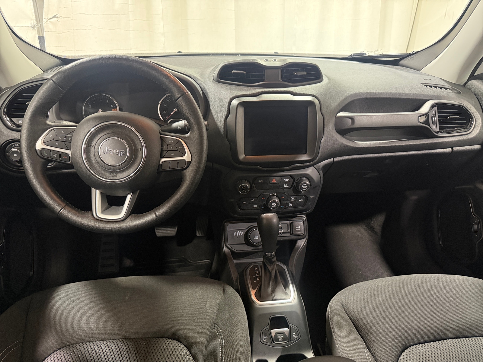 Thumbnail: 2023 Jeep Renegade - 3