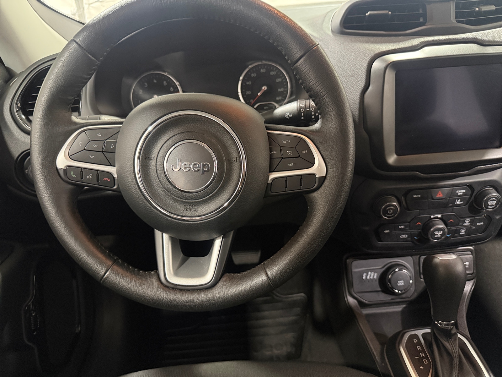 Thumbnail: 2023 Jeep Renegade - 5