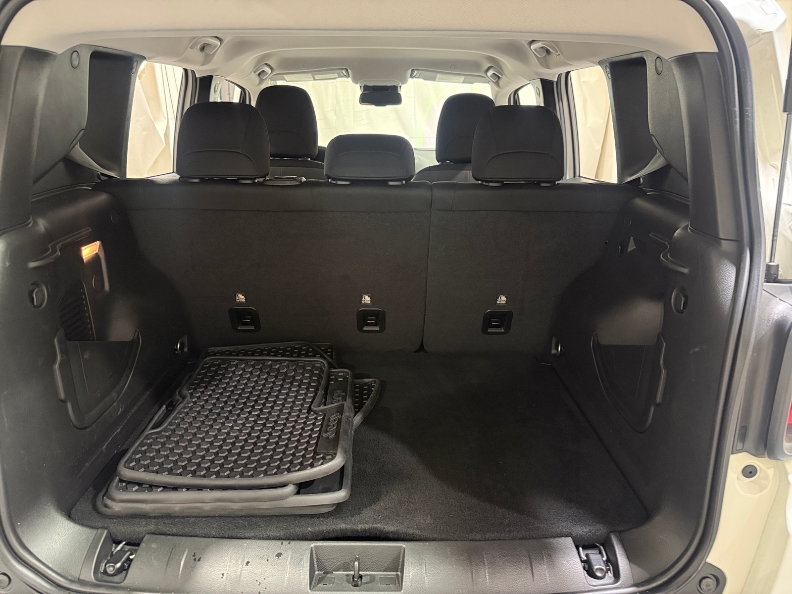 Thumbnail: 2023 Jeep Renegade - 7