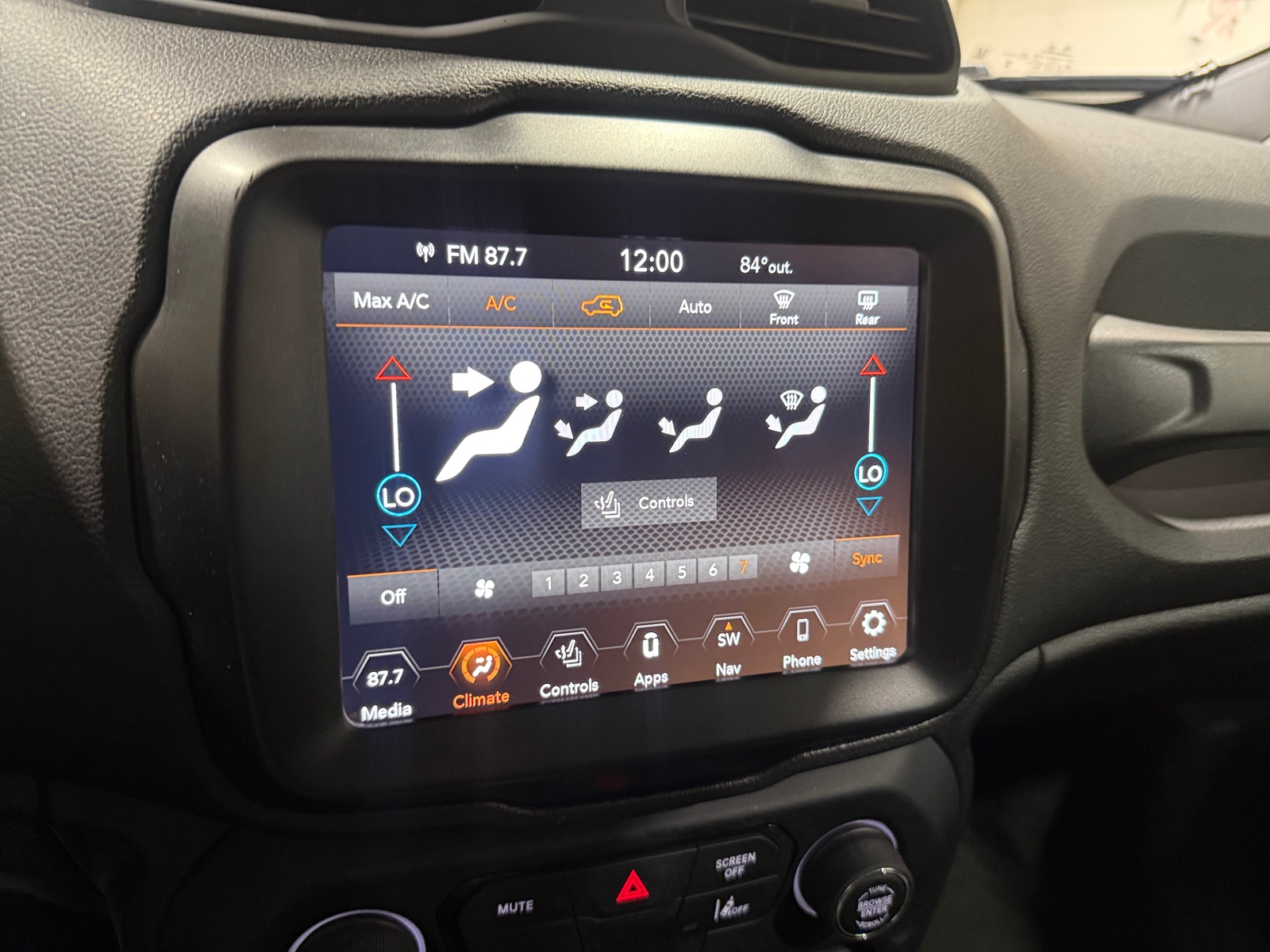 Thumbnail: 2023 Jeep Renegade - 4