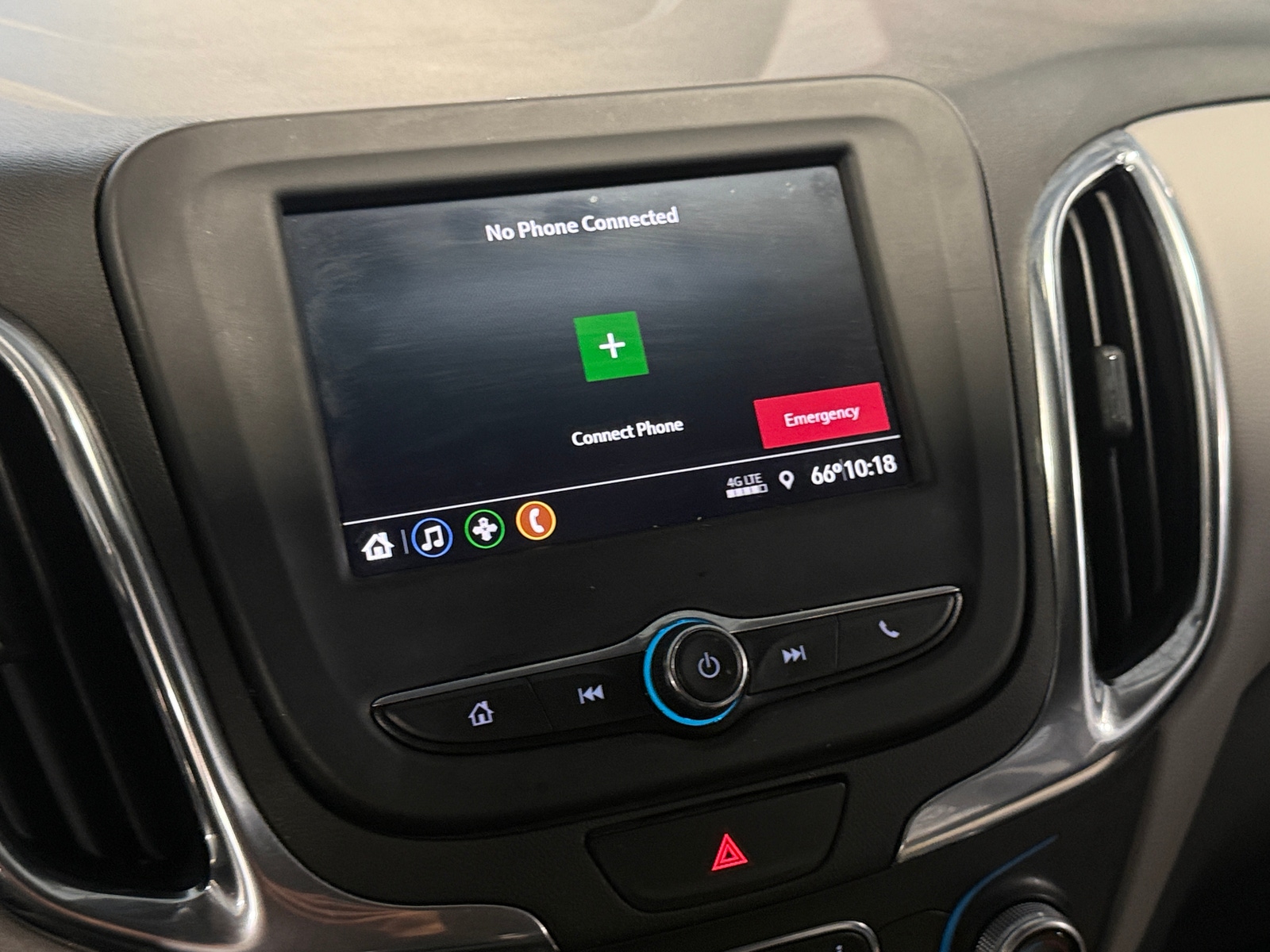 Thumbnail: 2021 Chevrolet Equinox - 4