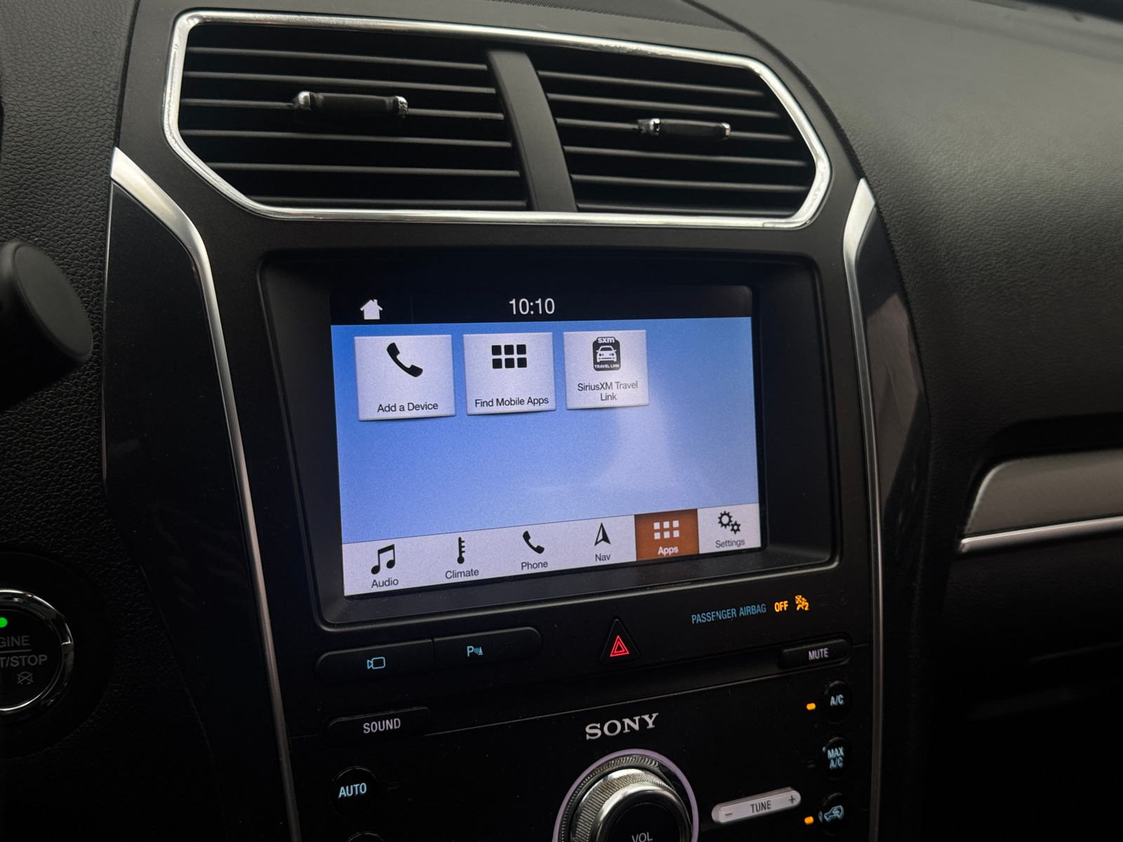 Thumbnail: 2019 Ford Explorer - 3