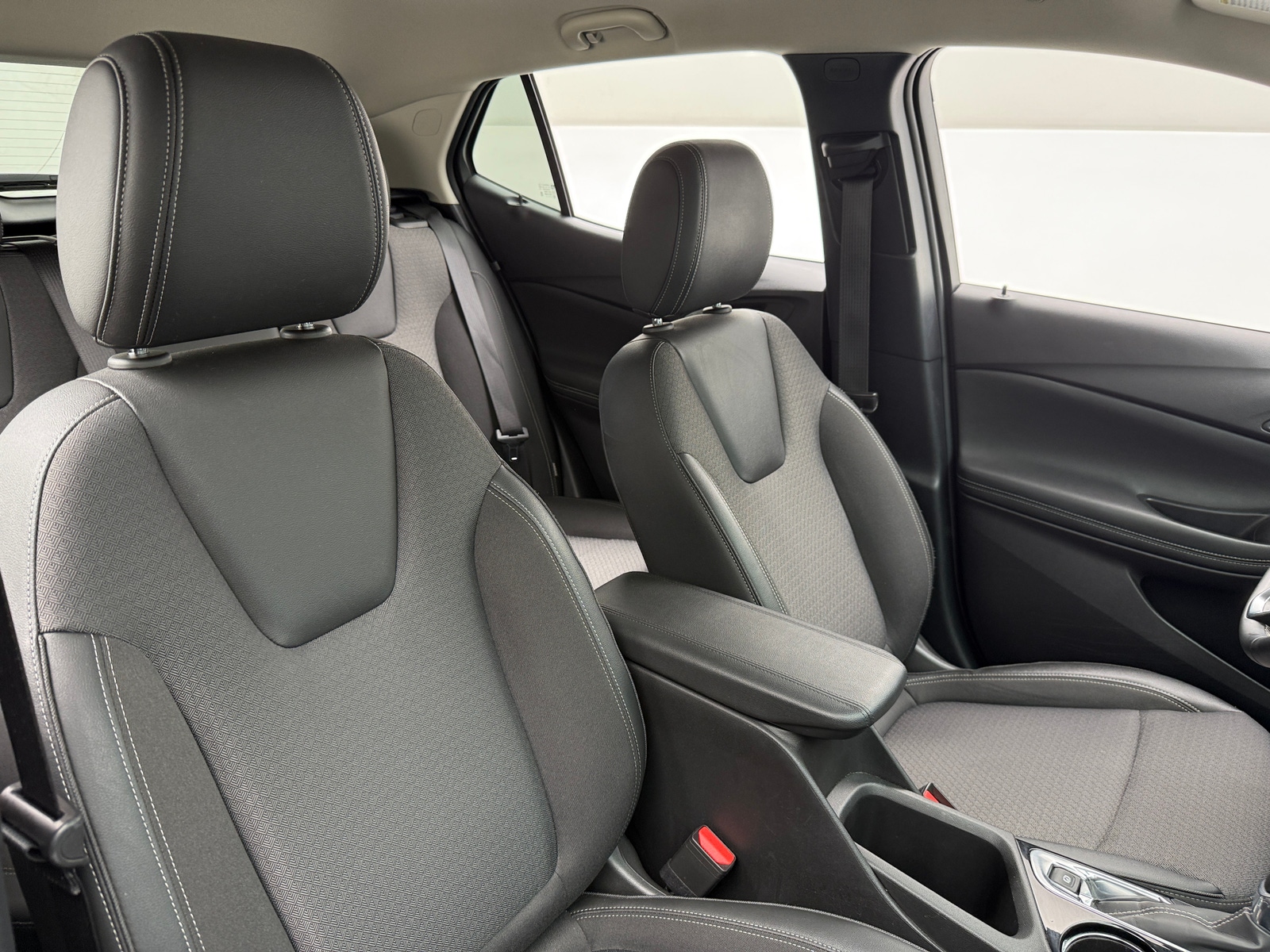 Thumbnail: 2025 Buick Encore GX - 2