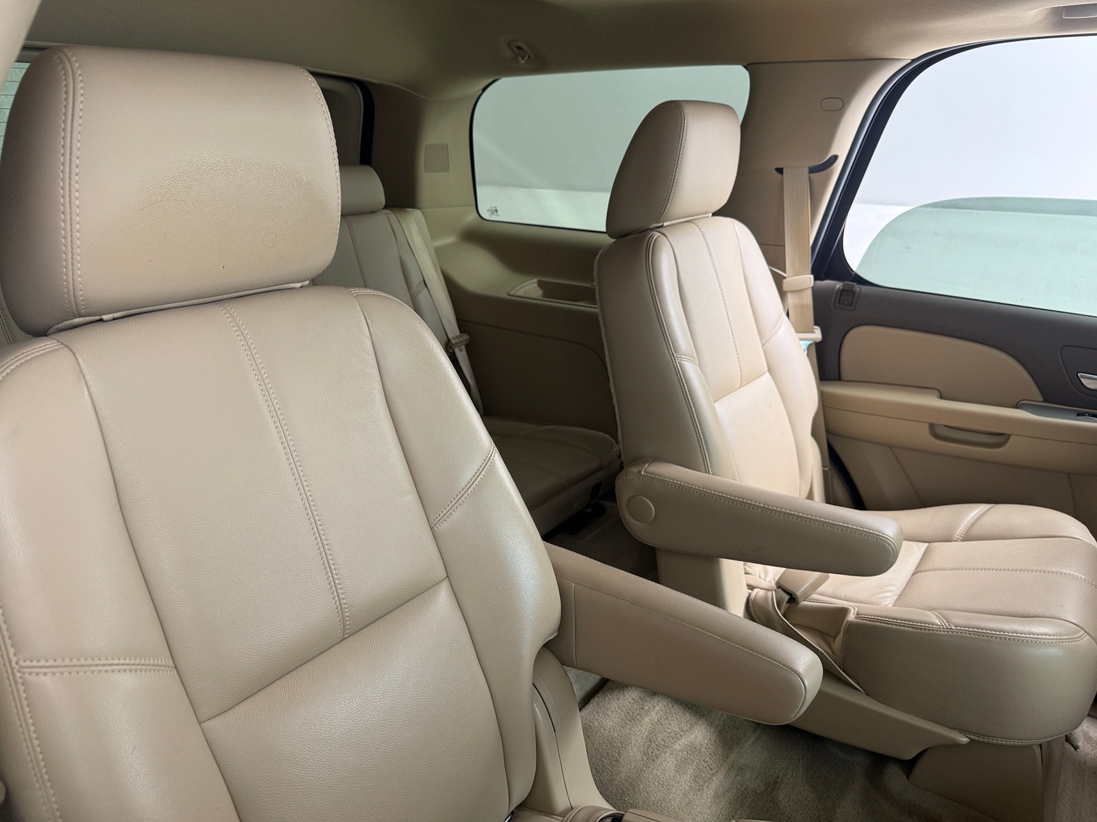 Thumbnail: 2013 Chevrolet Tahoe - 5