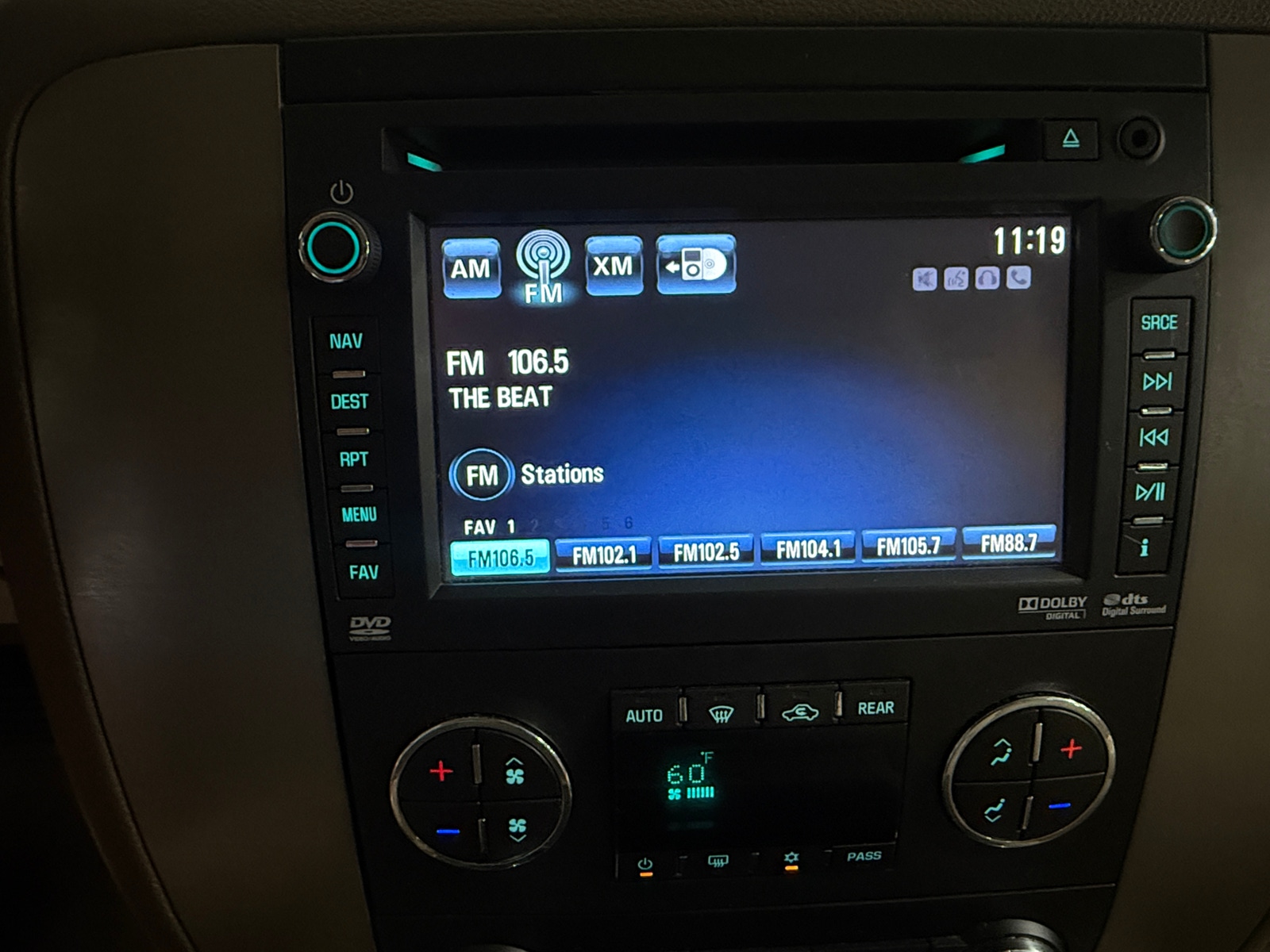 Thumbnail: 2013 Chevrolet Tahoe - 3