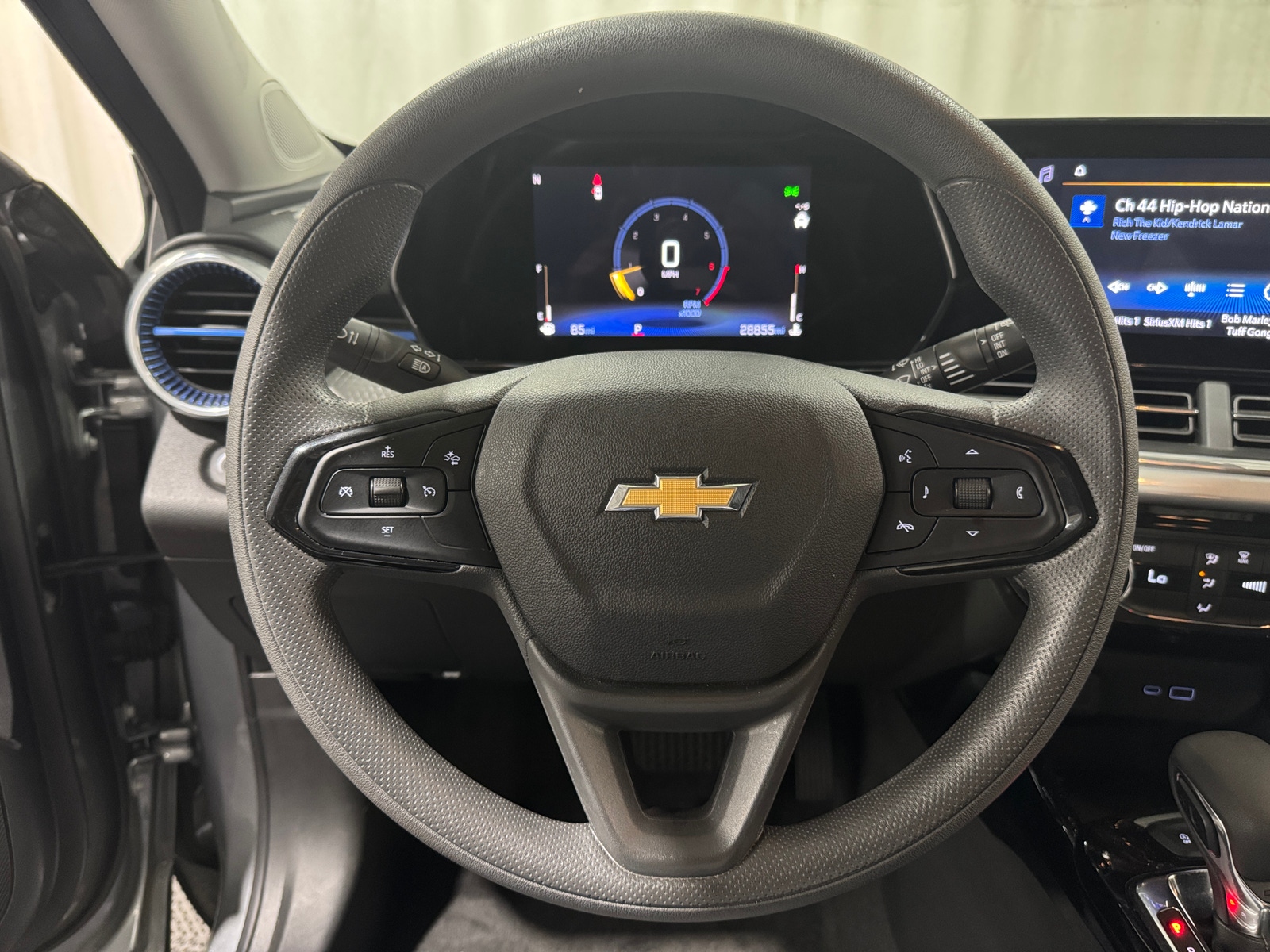Thumbnail: 2025 Chevrolet Trax - 5