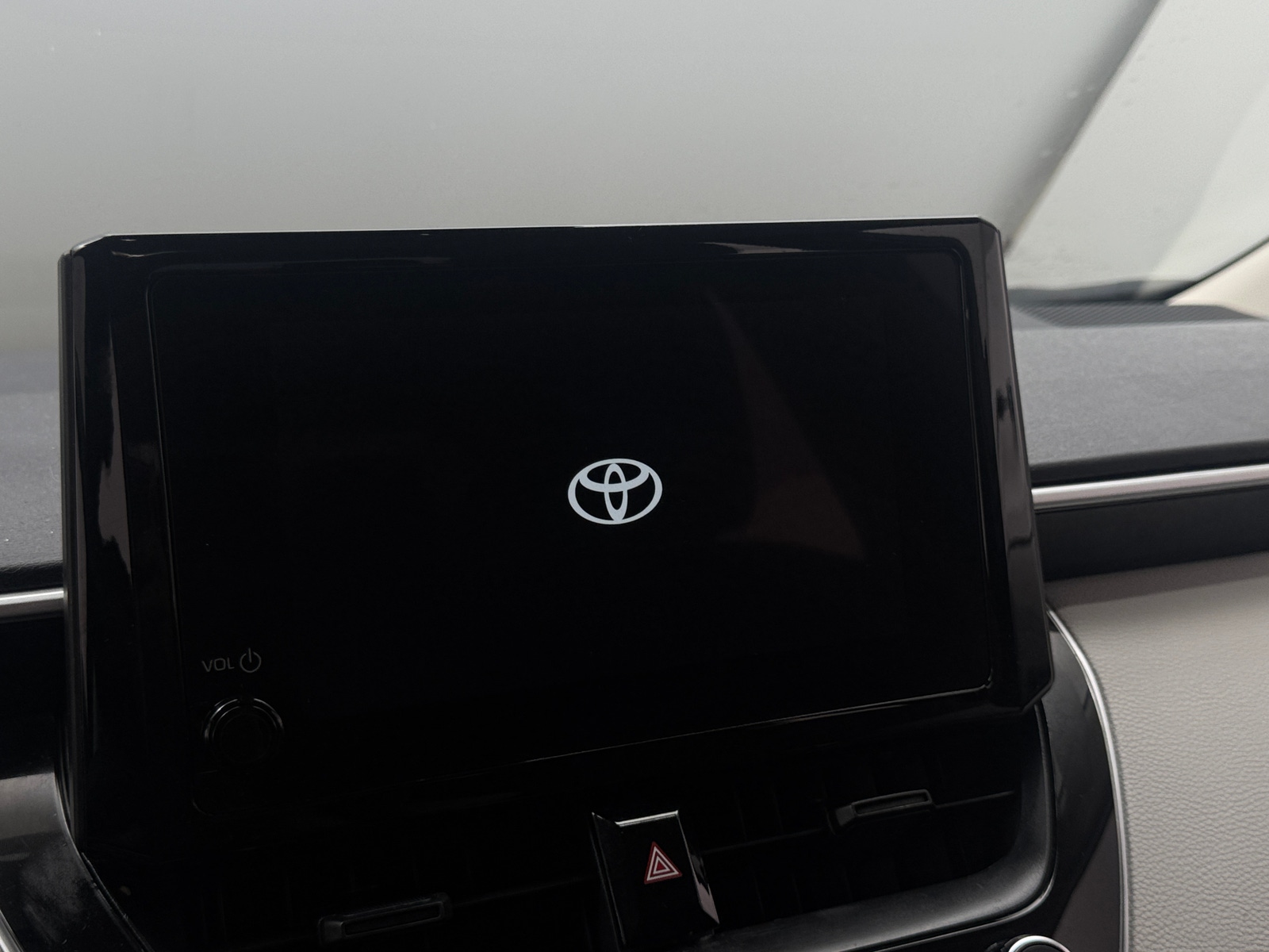 Thumbnail: 2025 Toyota Corolla - 4