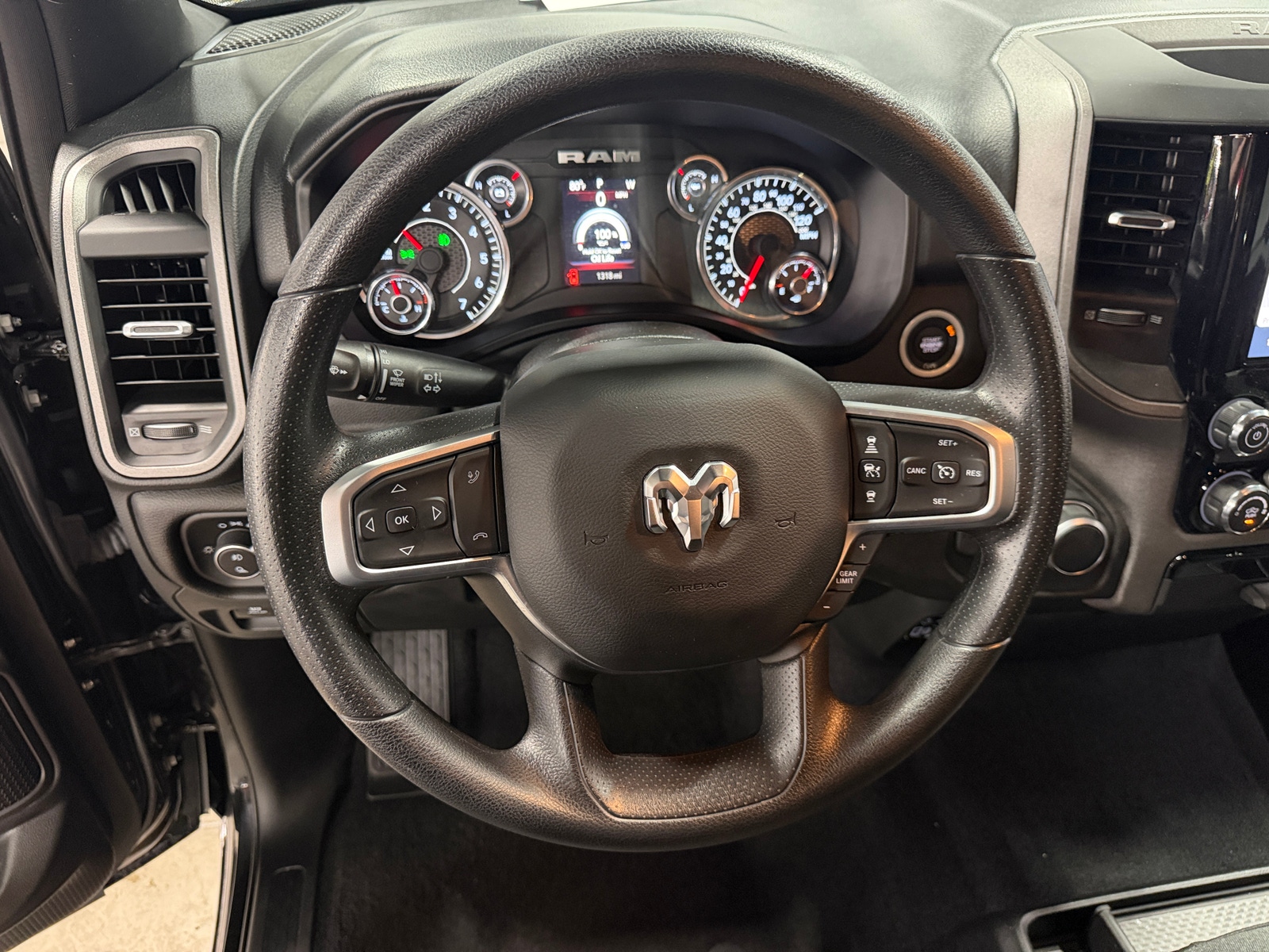 Thumbnail: 2025 RAM 1500 - 4