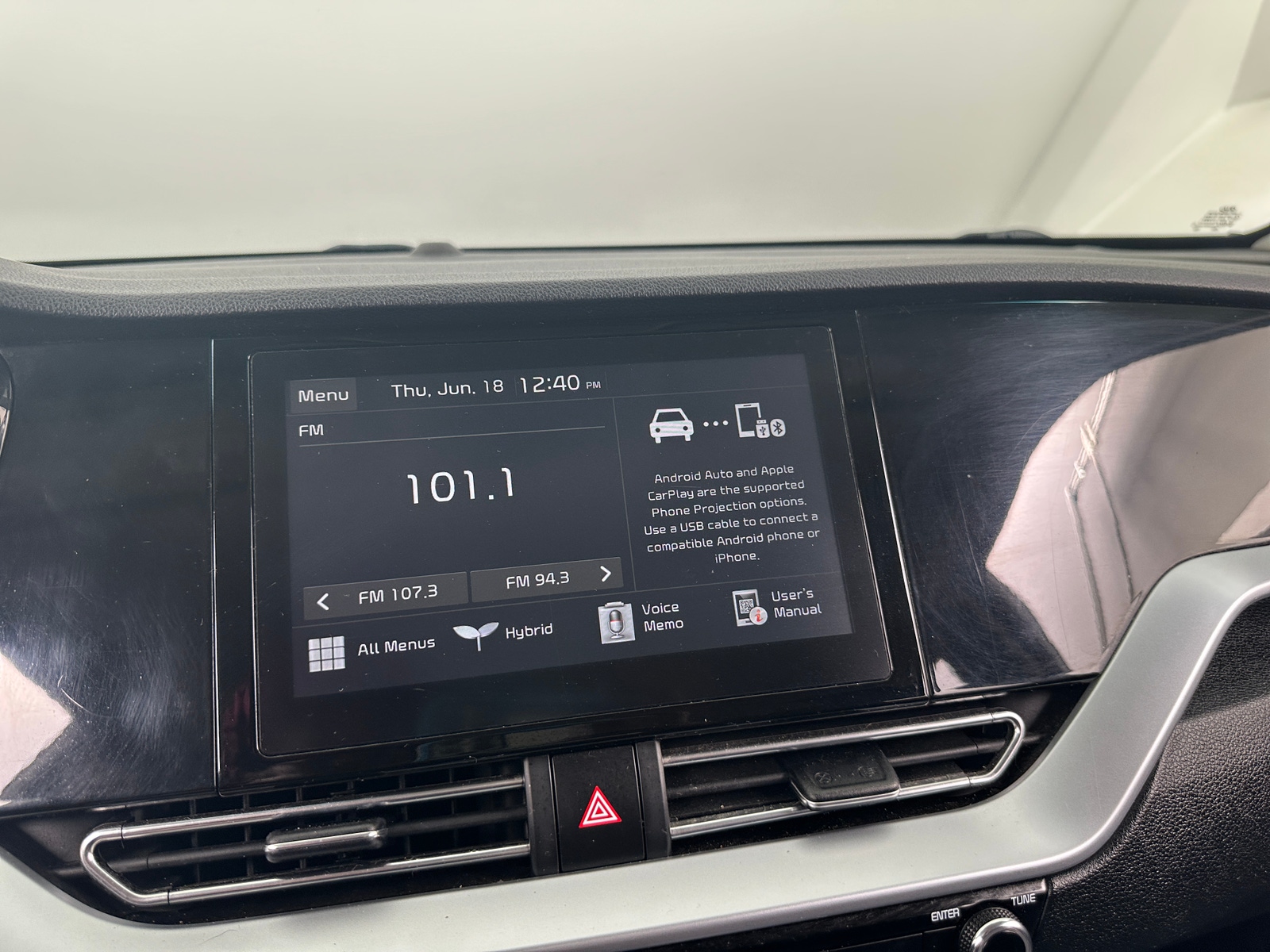 Thumbnail: 2020 Kia Niro - 4