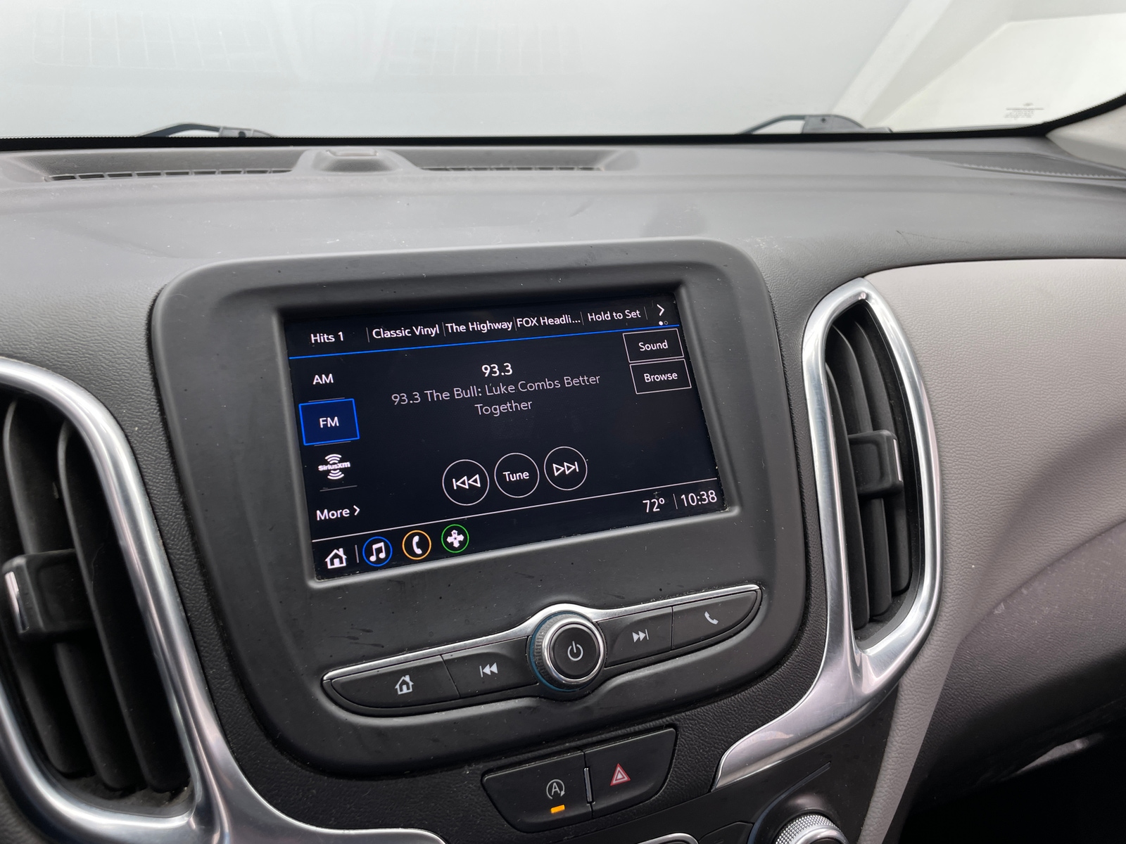 Thumbnail: 2022 Chevrolet Equinox - 4