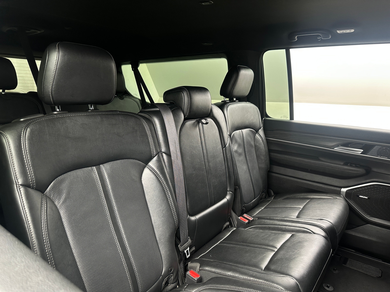 Thumbnail: 2024 Jeep Wagoneer - 5