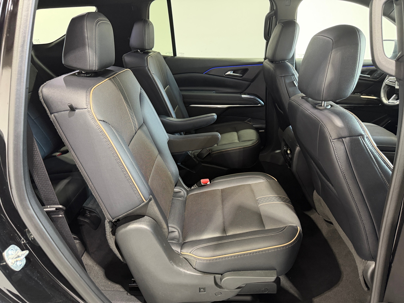 Thumbnail: 2025 Chevrolet Traverse - 5