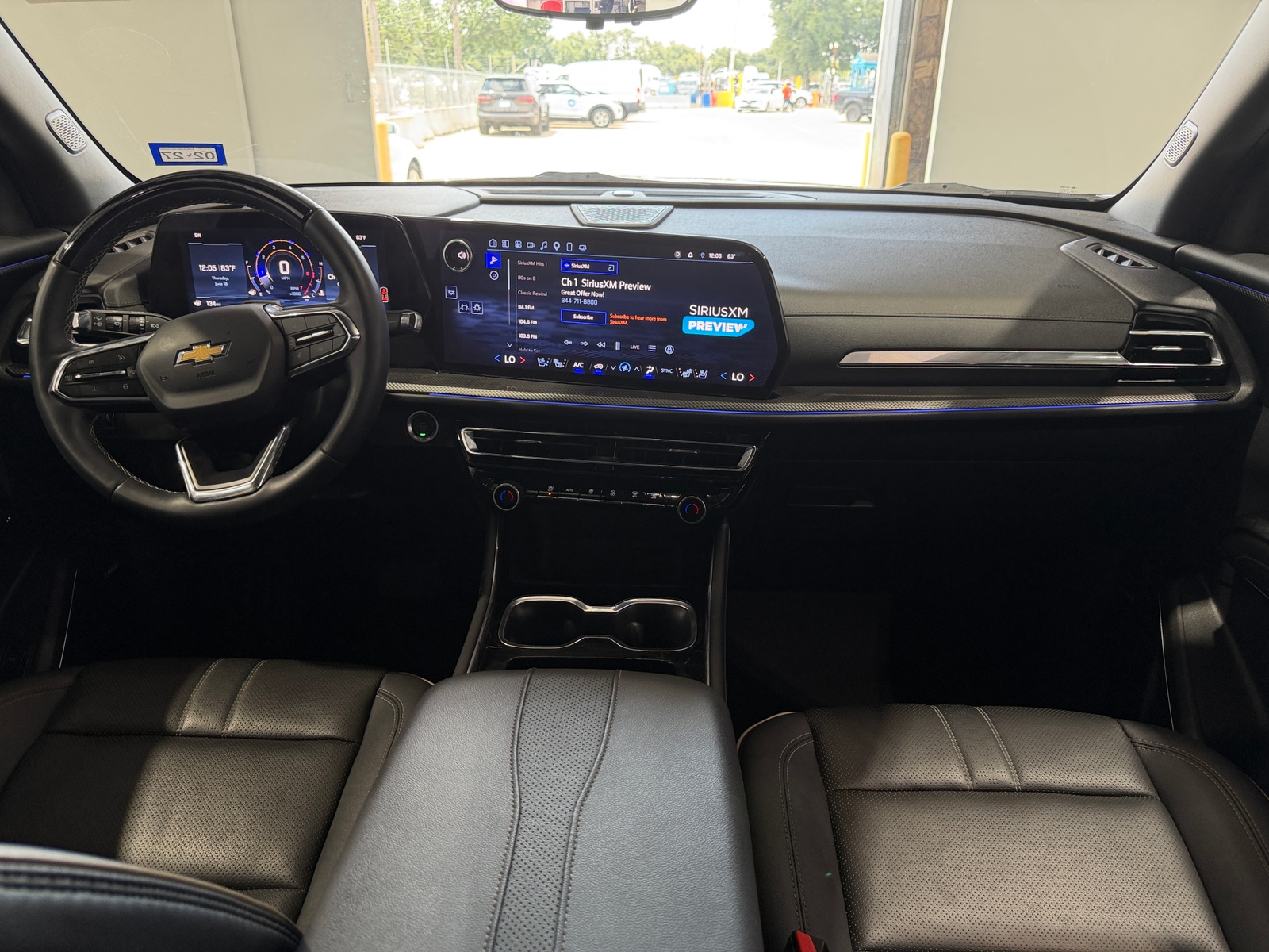 Thumbnail: 2025 Chevrolet Traverse - 2
