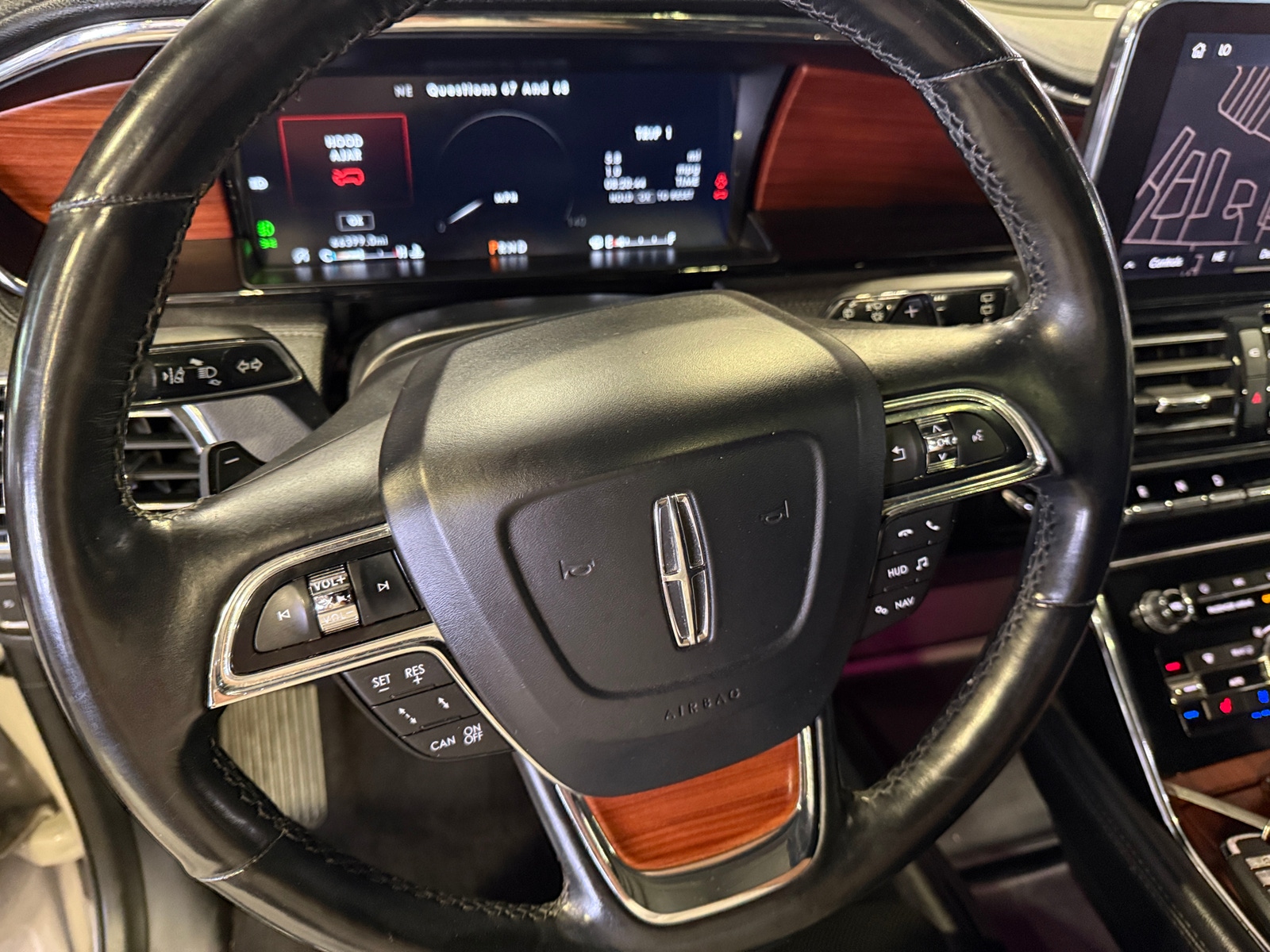 Thumbnail: 2020 Lincoln Navigator L - 4