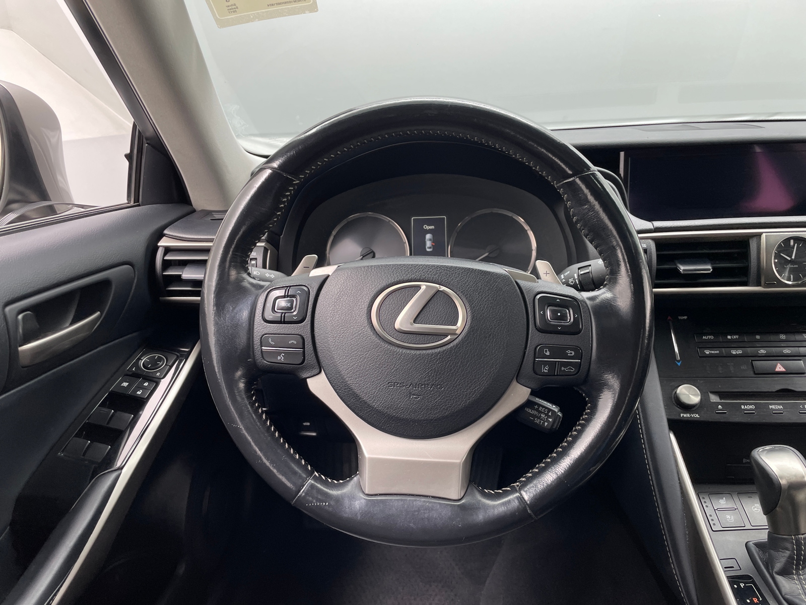 Thumbnail: 2017 Lexus IS - 4