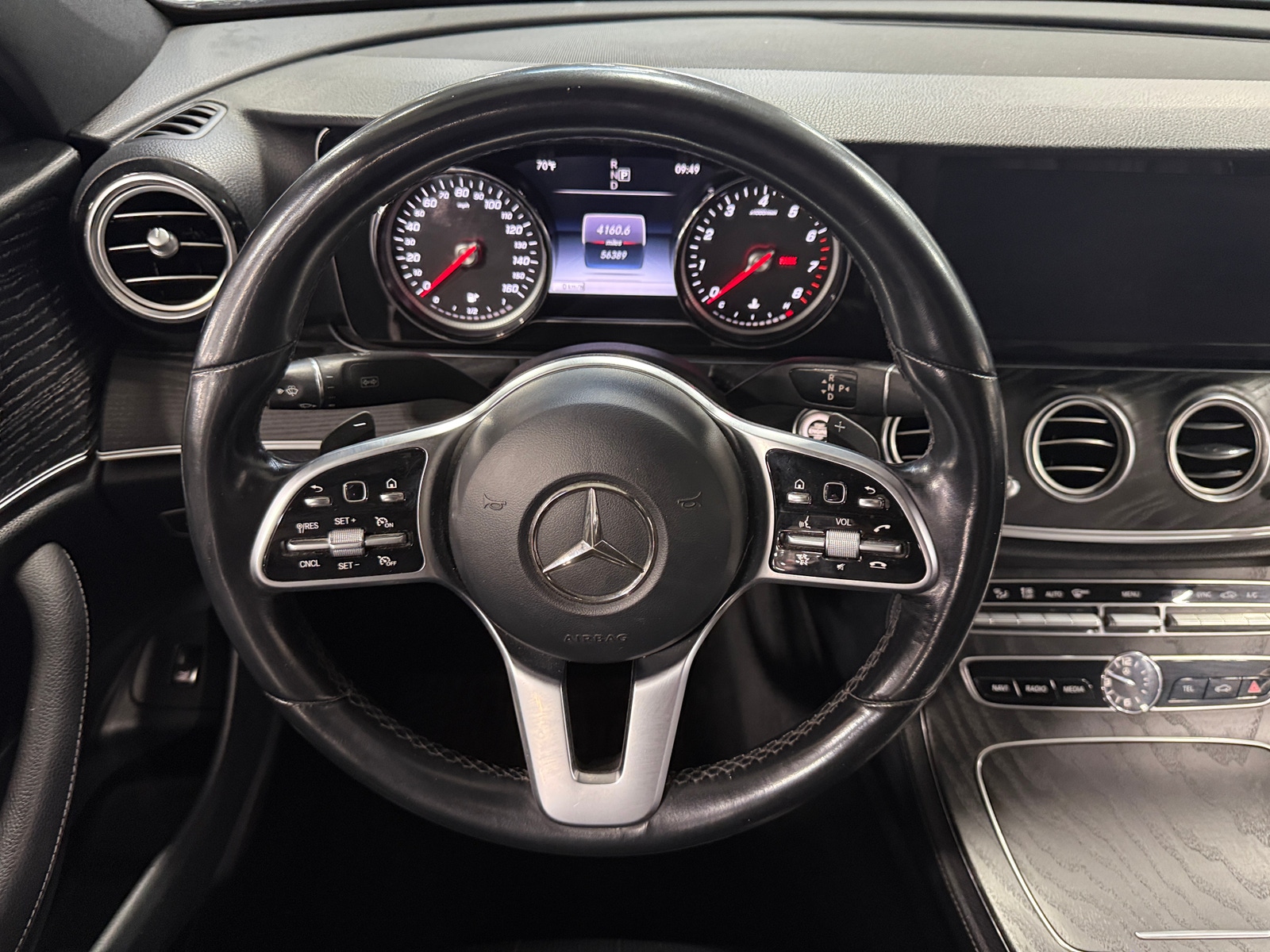 Thumbnail: 2019 Mercedes-Benz E-Class - 4